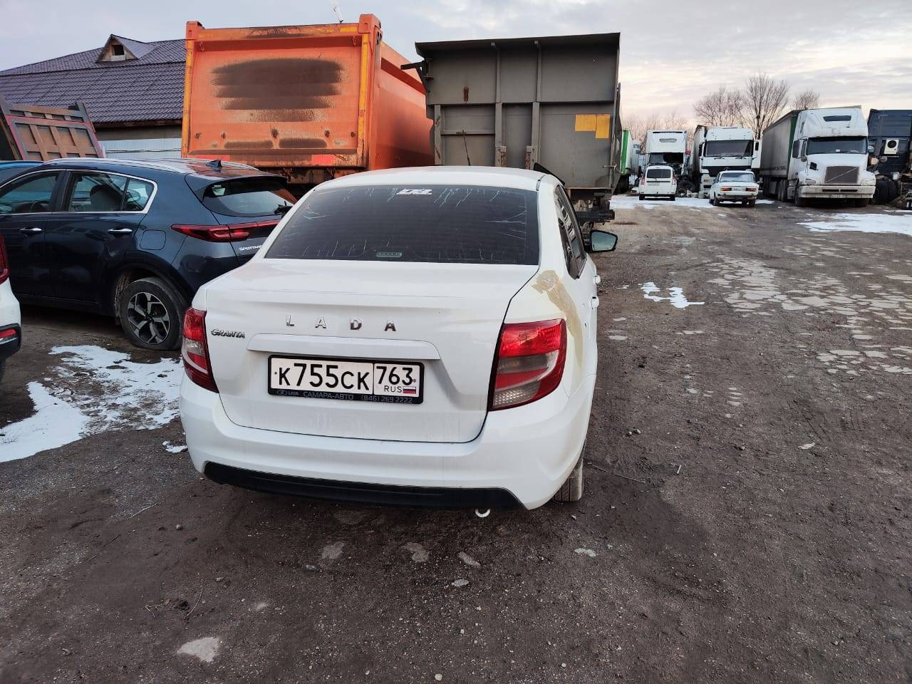Lada Granta седан Лот 000008104