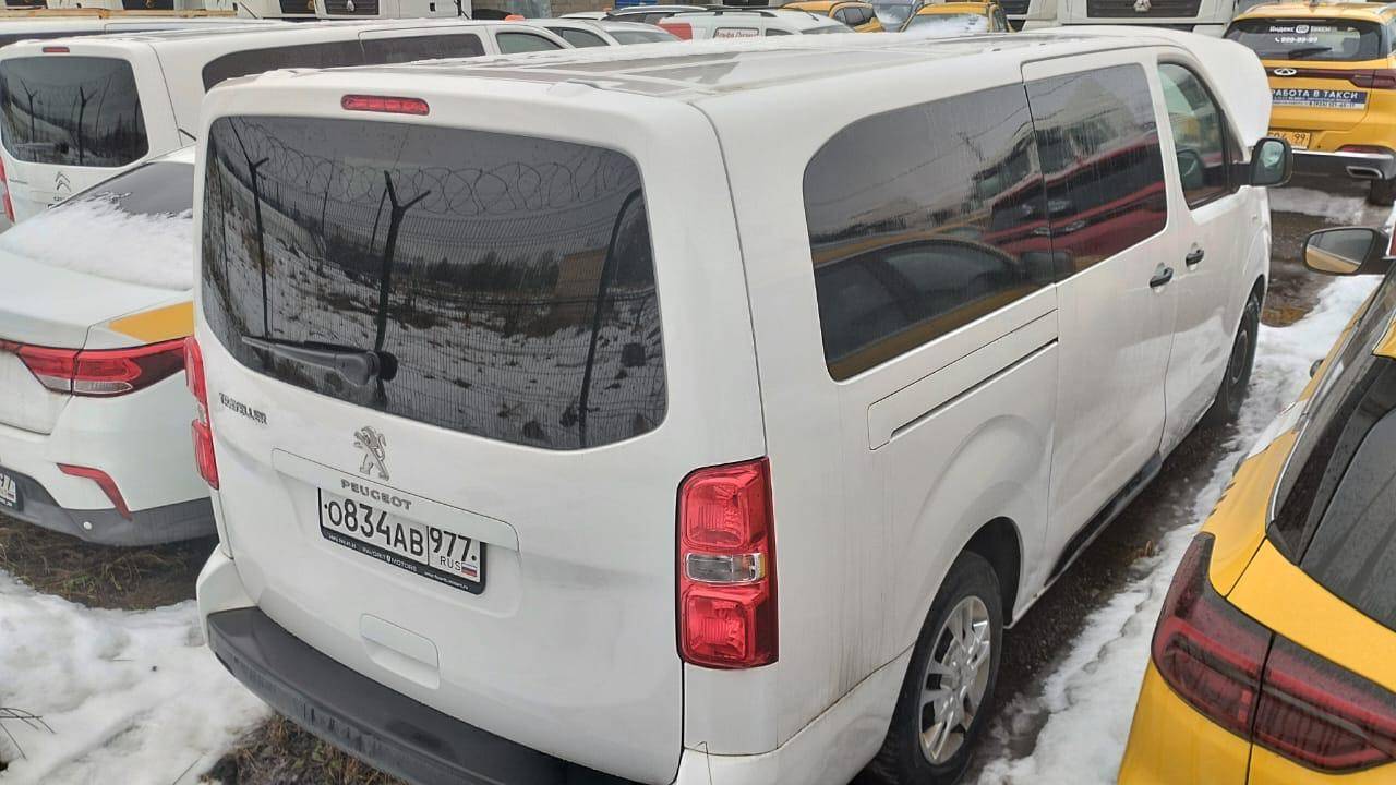 Peugeot Traveller Лот 000005924