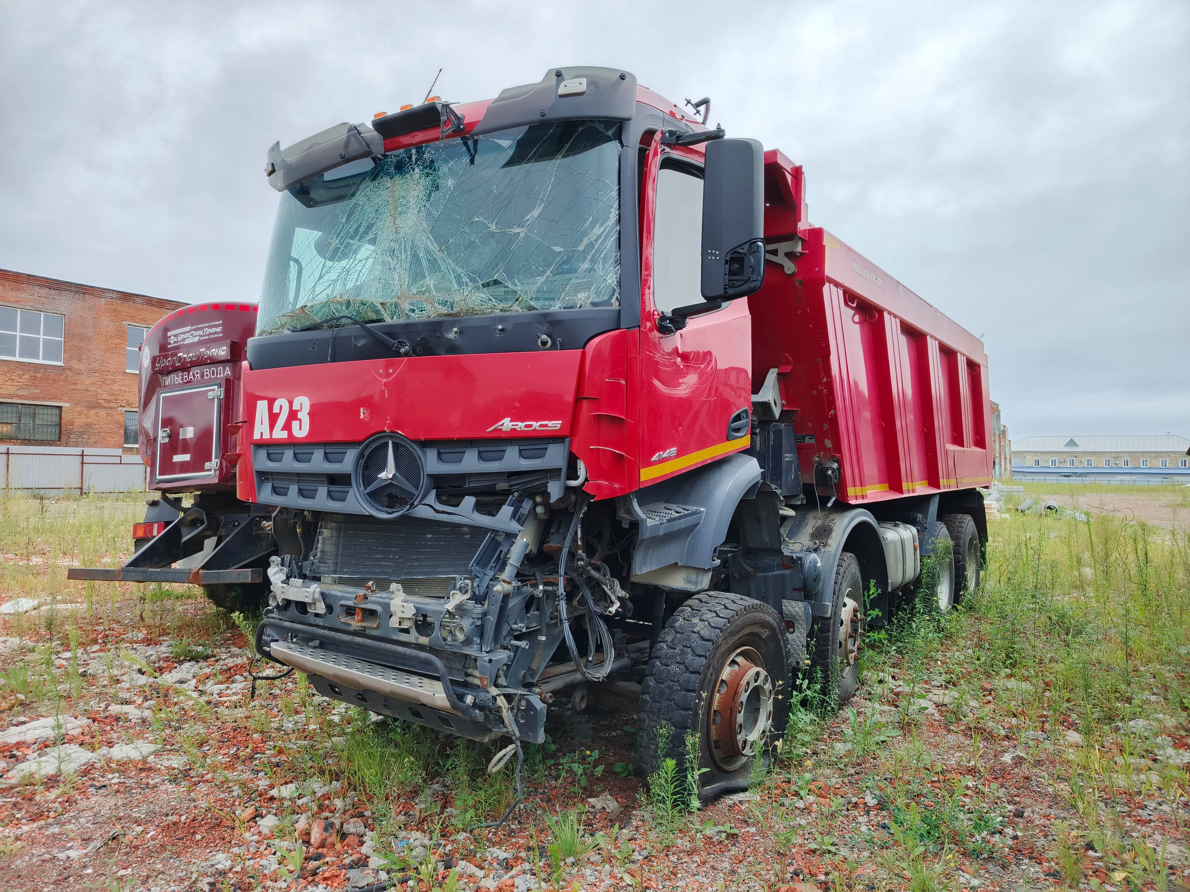 Mercedes-Benz Arocs 4145 K  Лот 000003408