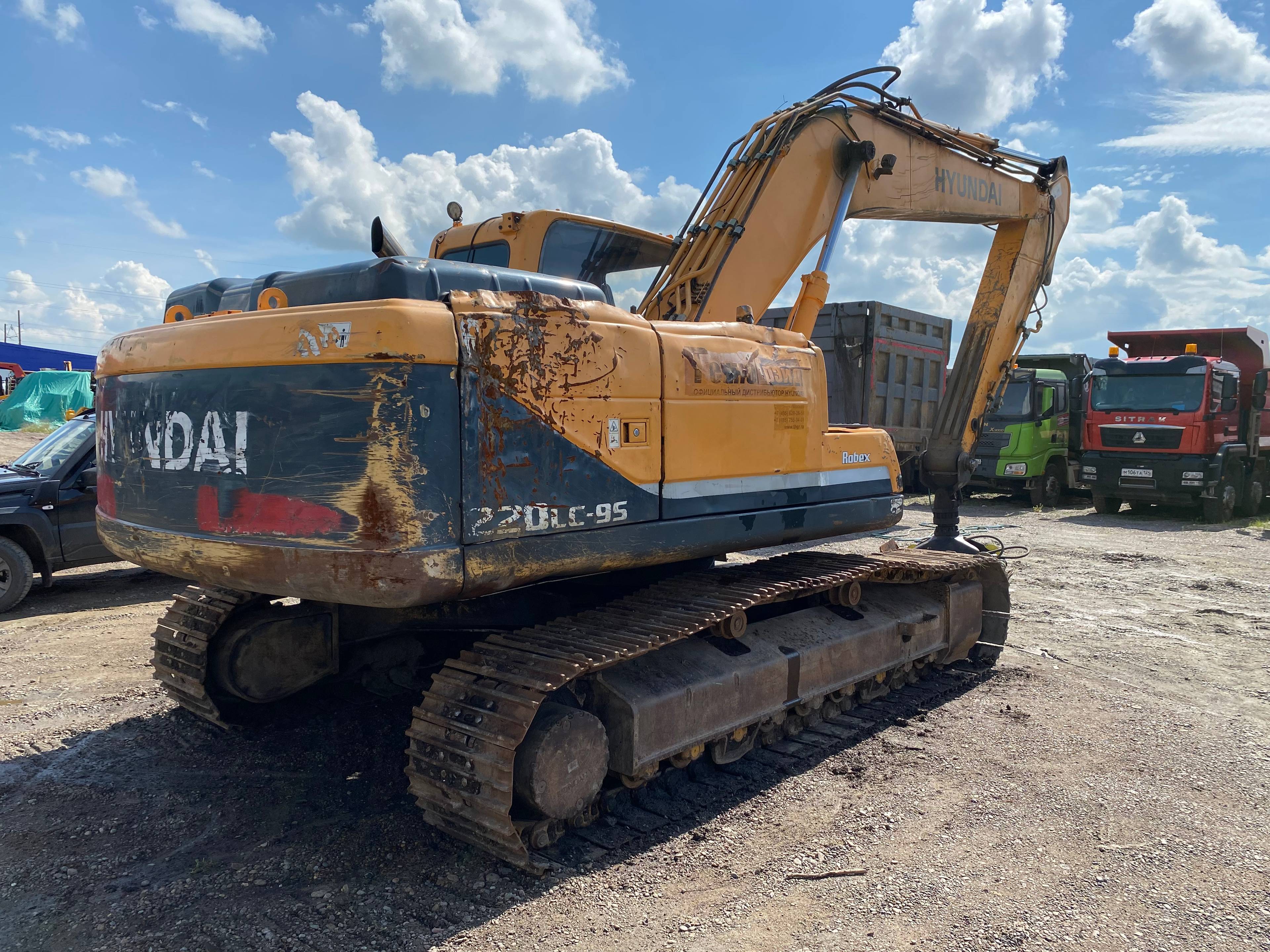 Hyundai R220LC-9S Лот 000000179