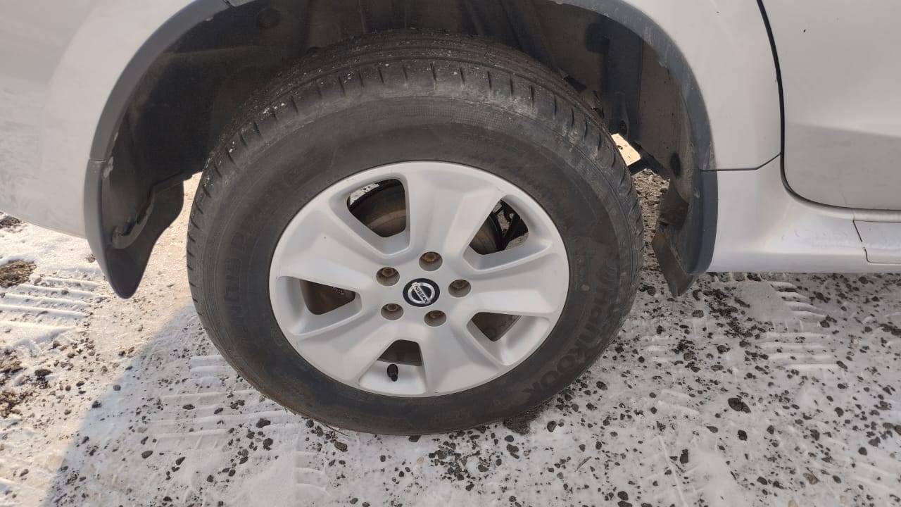 Nissan Terrano Лот 000006236