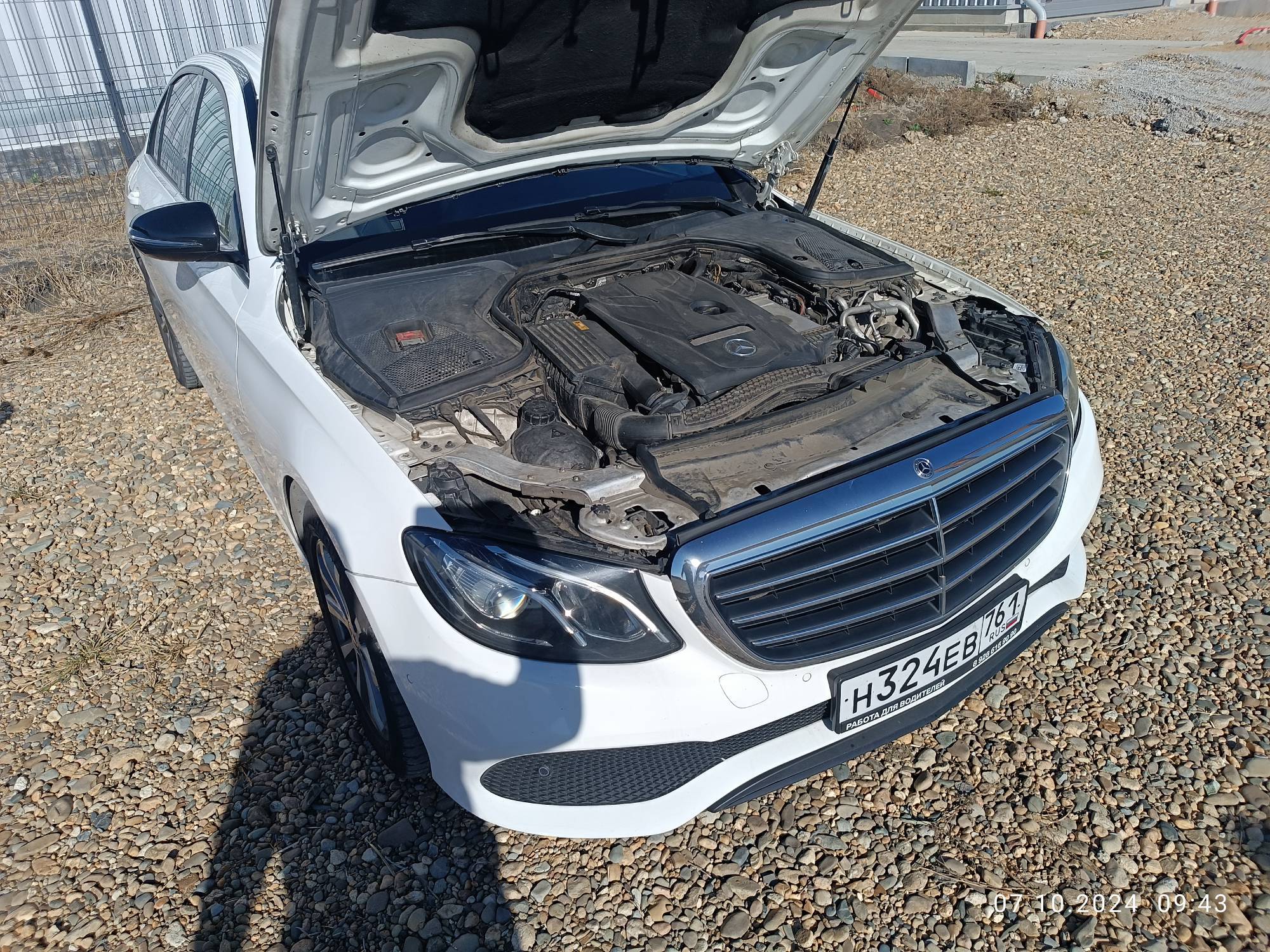 Mercedes-Benz E седан Лот 000004833