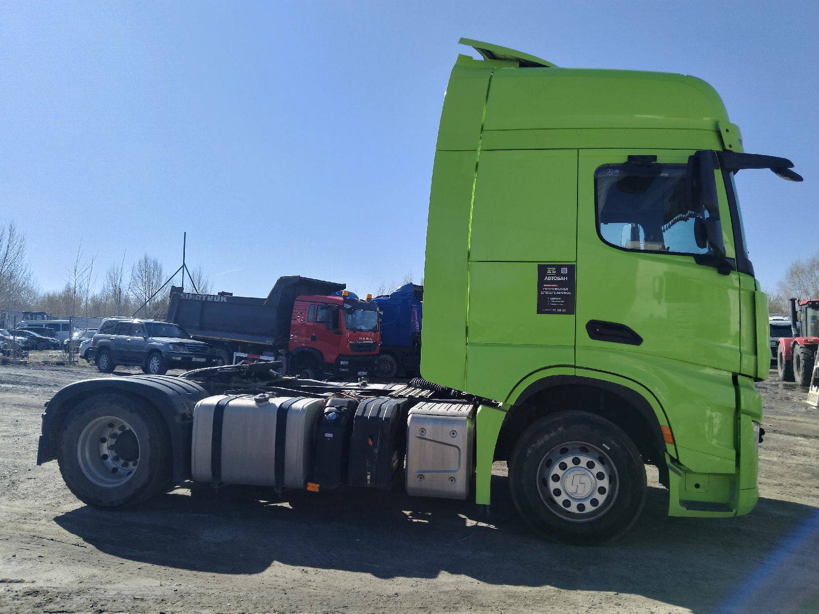 Shacman SX4188YY381 Лот 000006625
