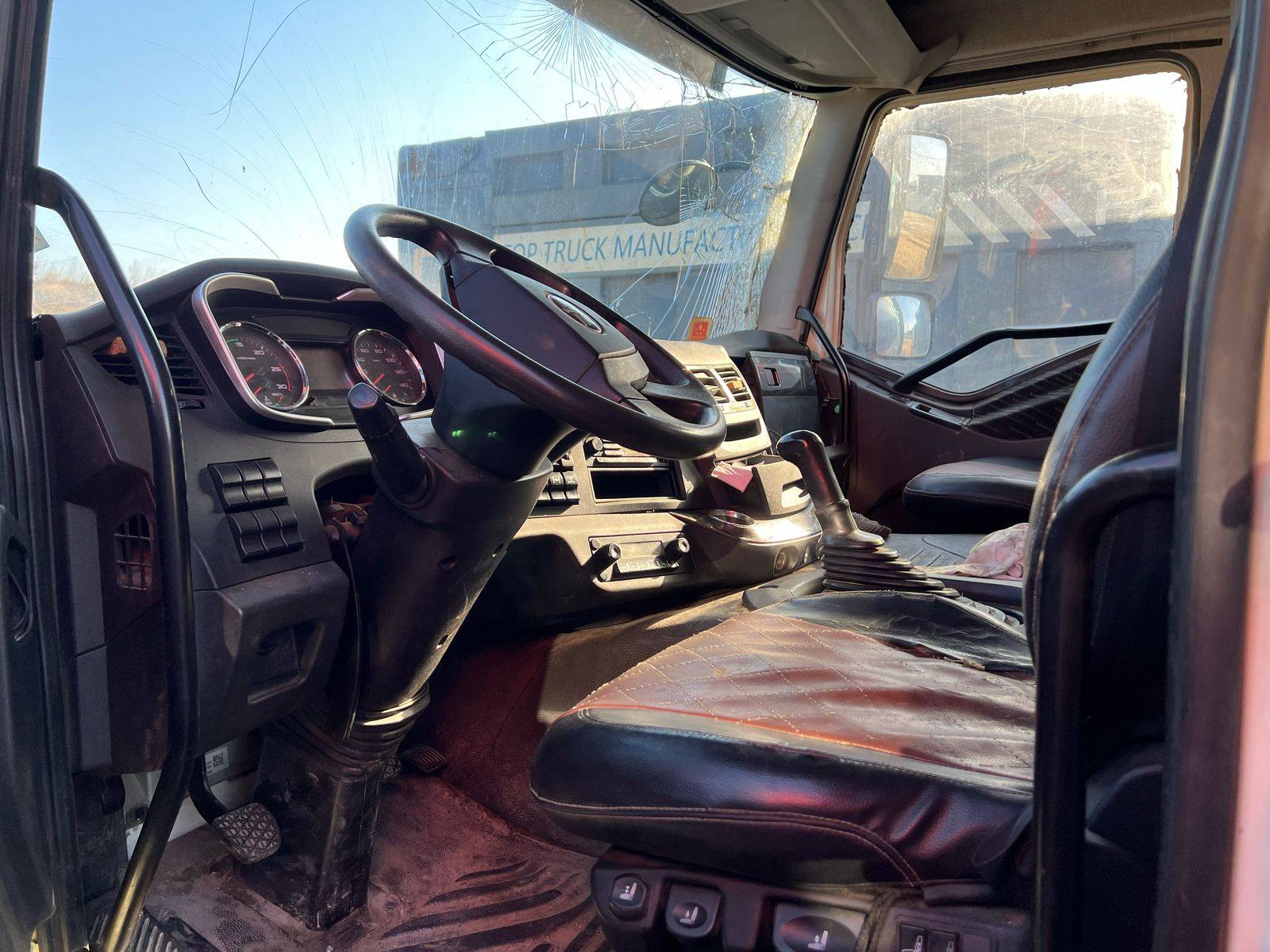 FAW CA3310P66K24T4E5 8х4 Лот 000008311