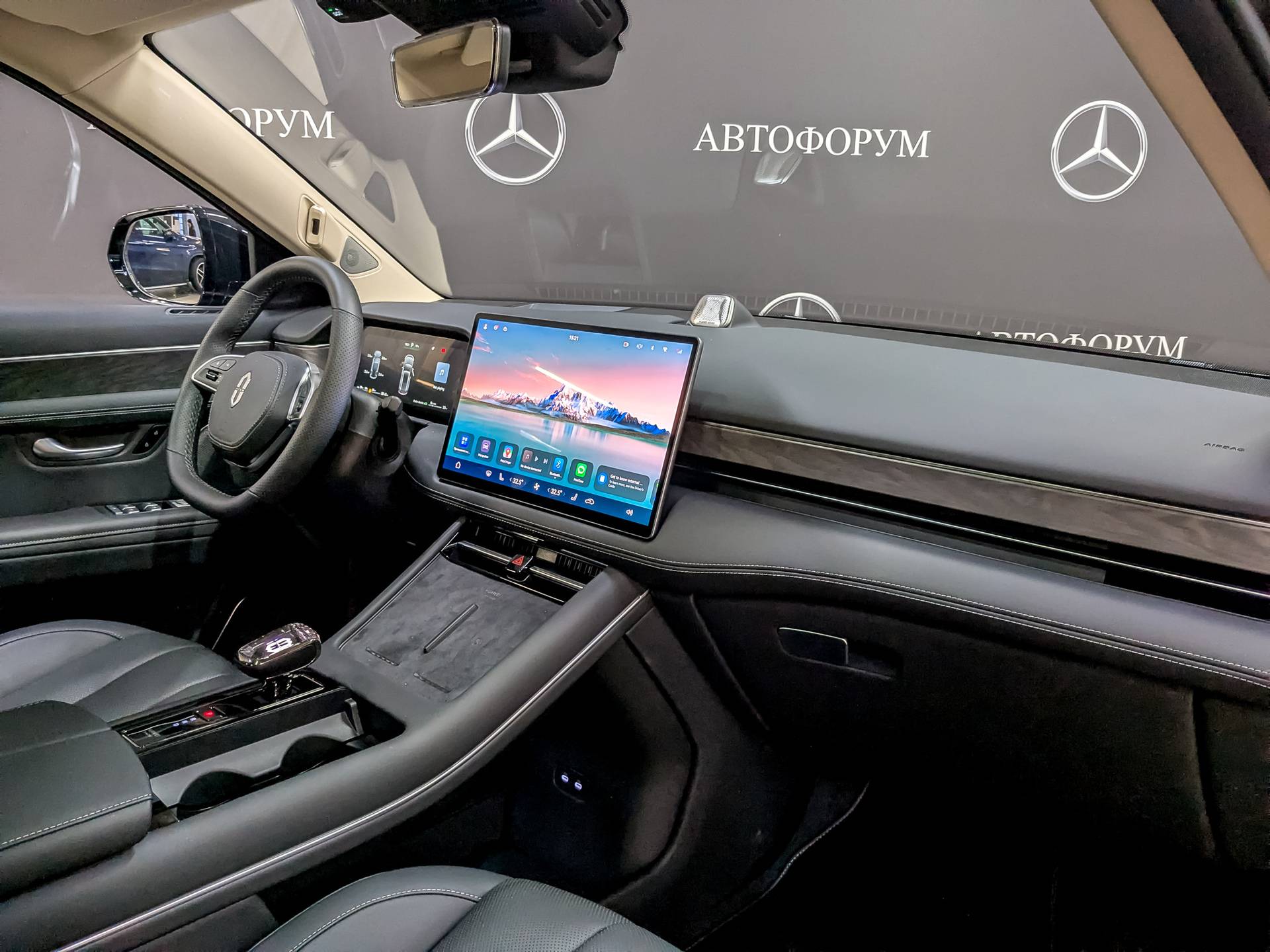 AITO M7 Luxury 4WD 6seats