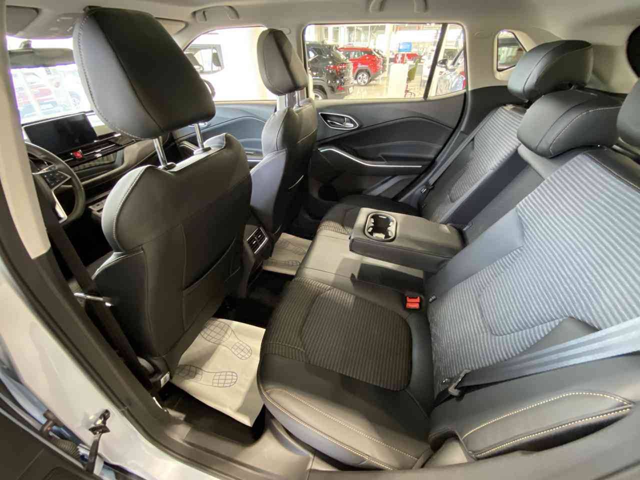 Москвич 3 Стандарт плюс 1.5Т CVT