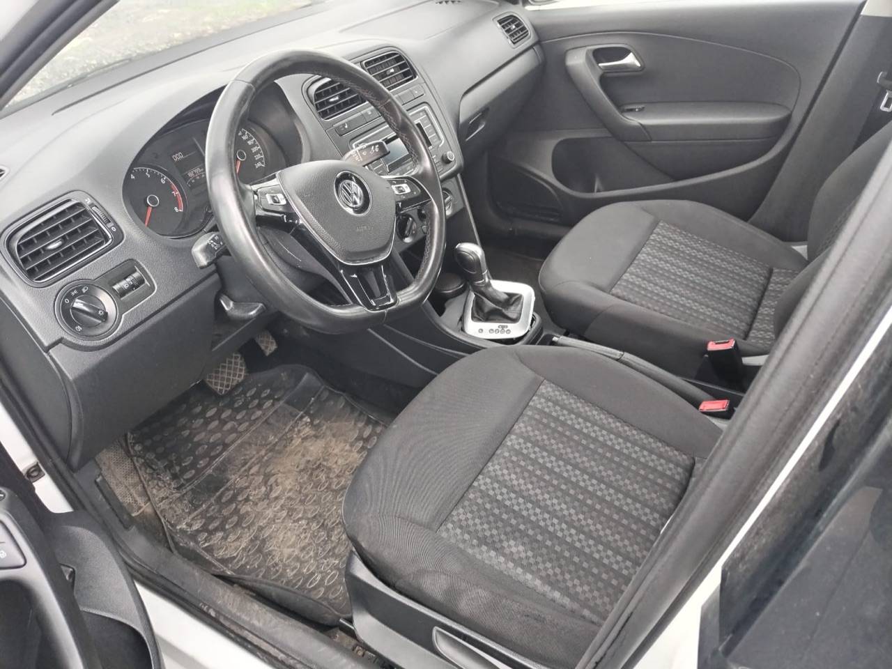 Volkswagen Polo Лот 000004597