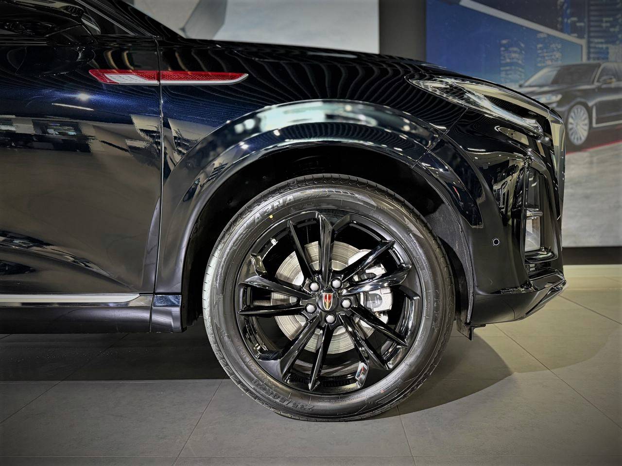 Hongqi HS3 Deluxe 2.0T AWD