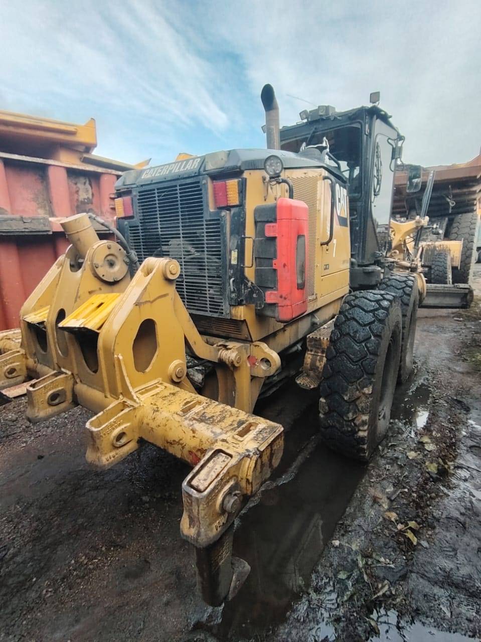 CATERPILLAR 140M Лот 000004731