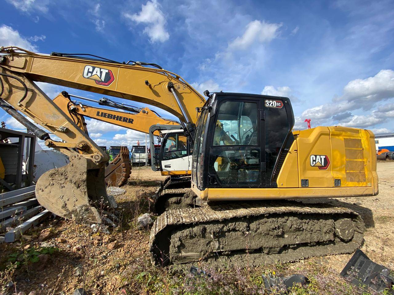 CATERPILLAR 320GC