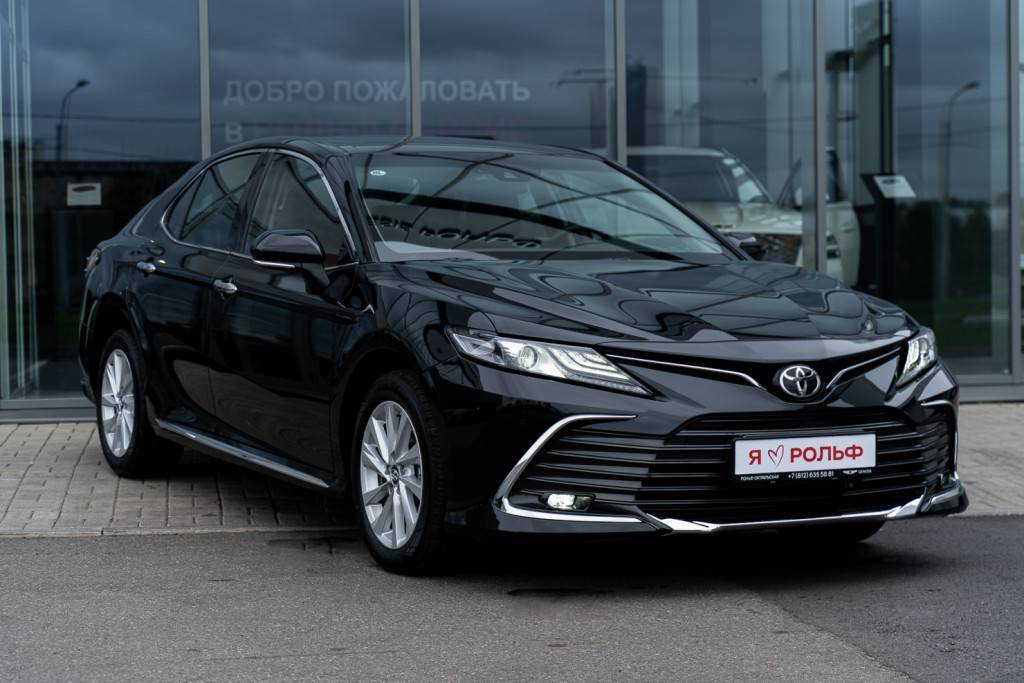 Toyota Camry Luxury Edition 2.0 CVT