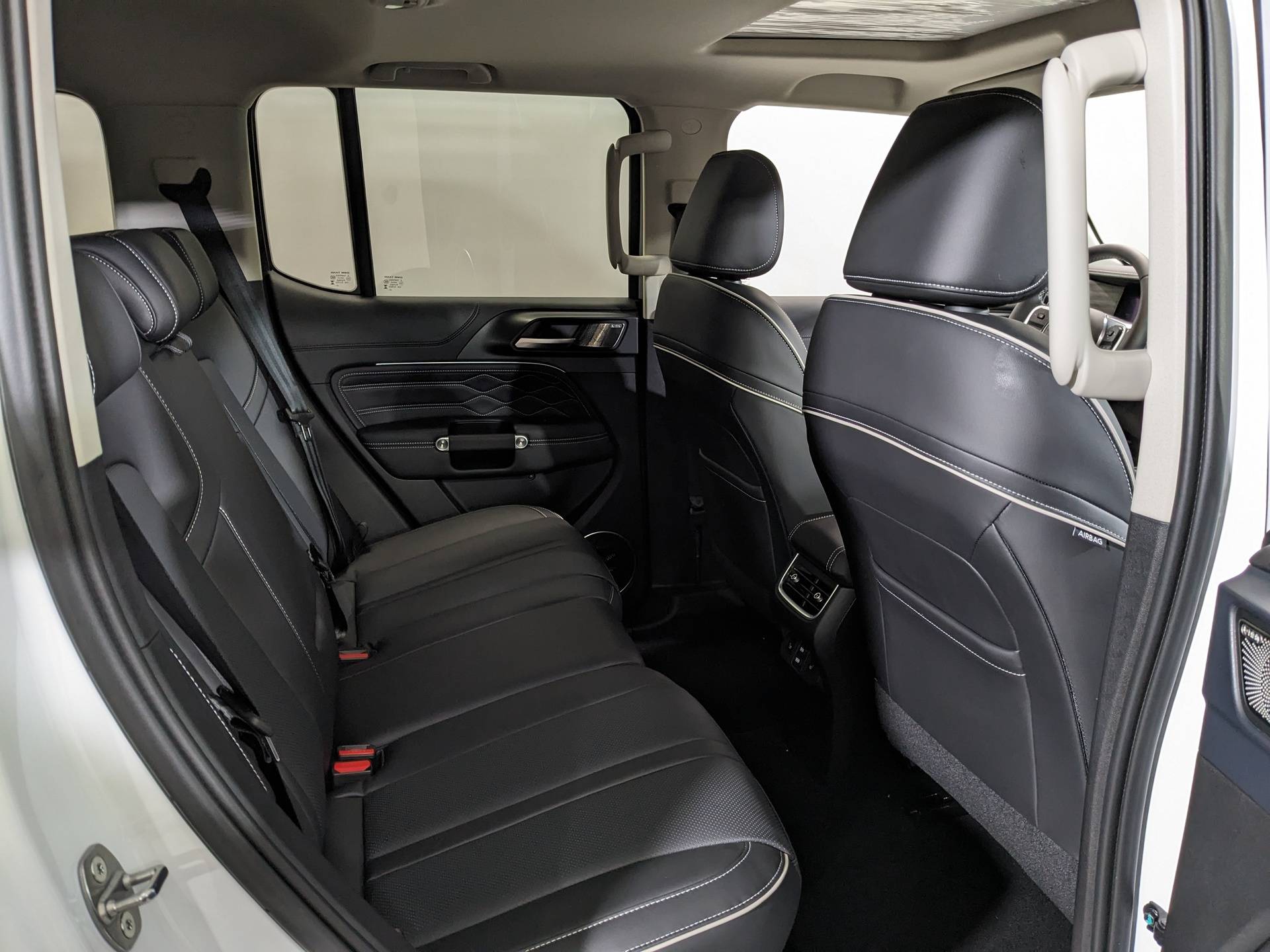 Tank 300 City Premium 2.0 8AT 4WD