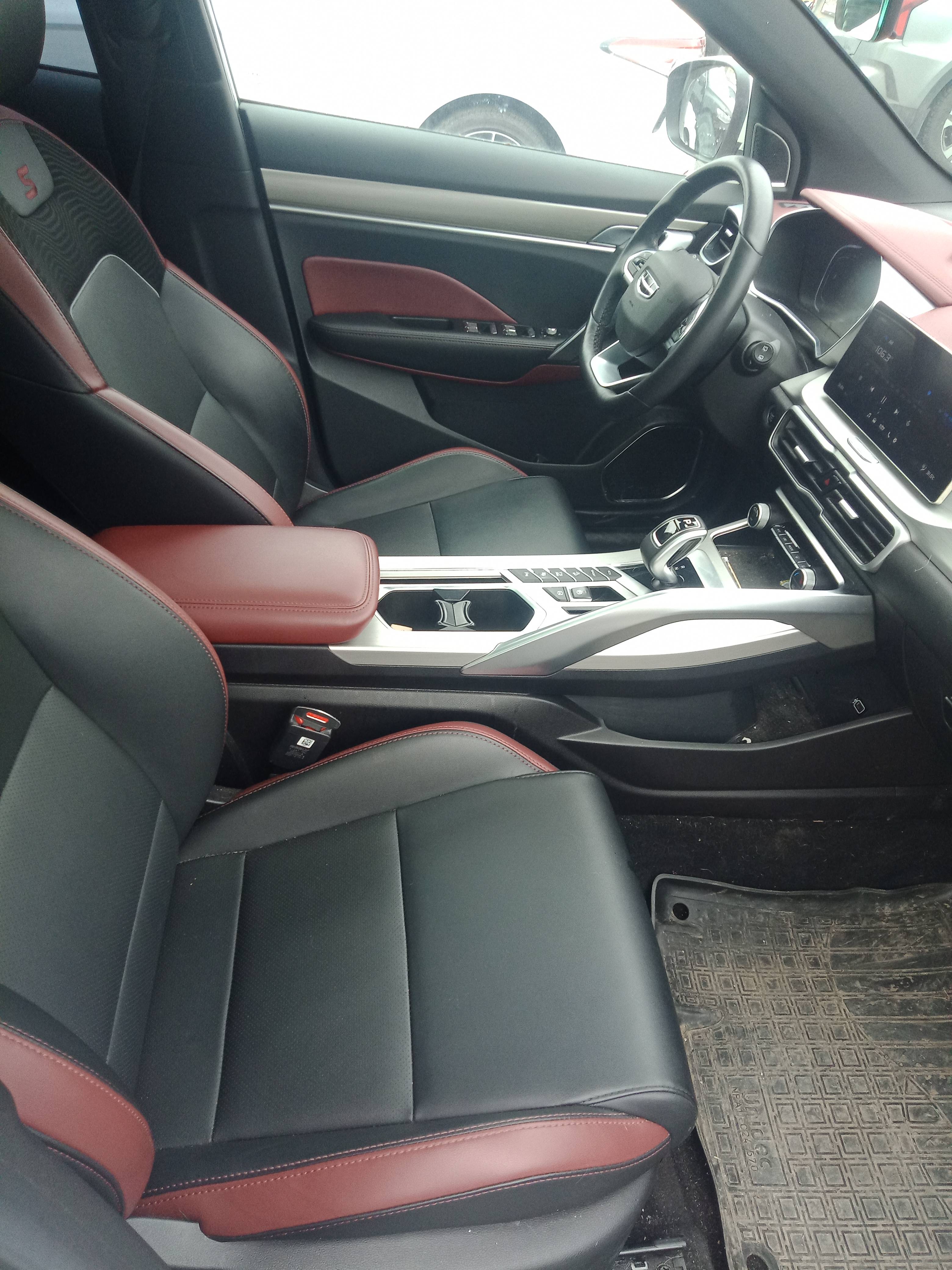 Geely Coolray Лот 000008587
