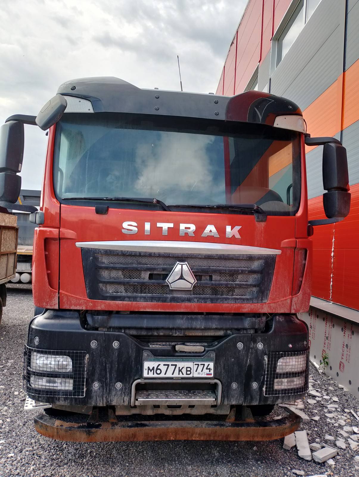 Sitrak ZZ3256V384ME