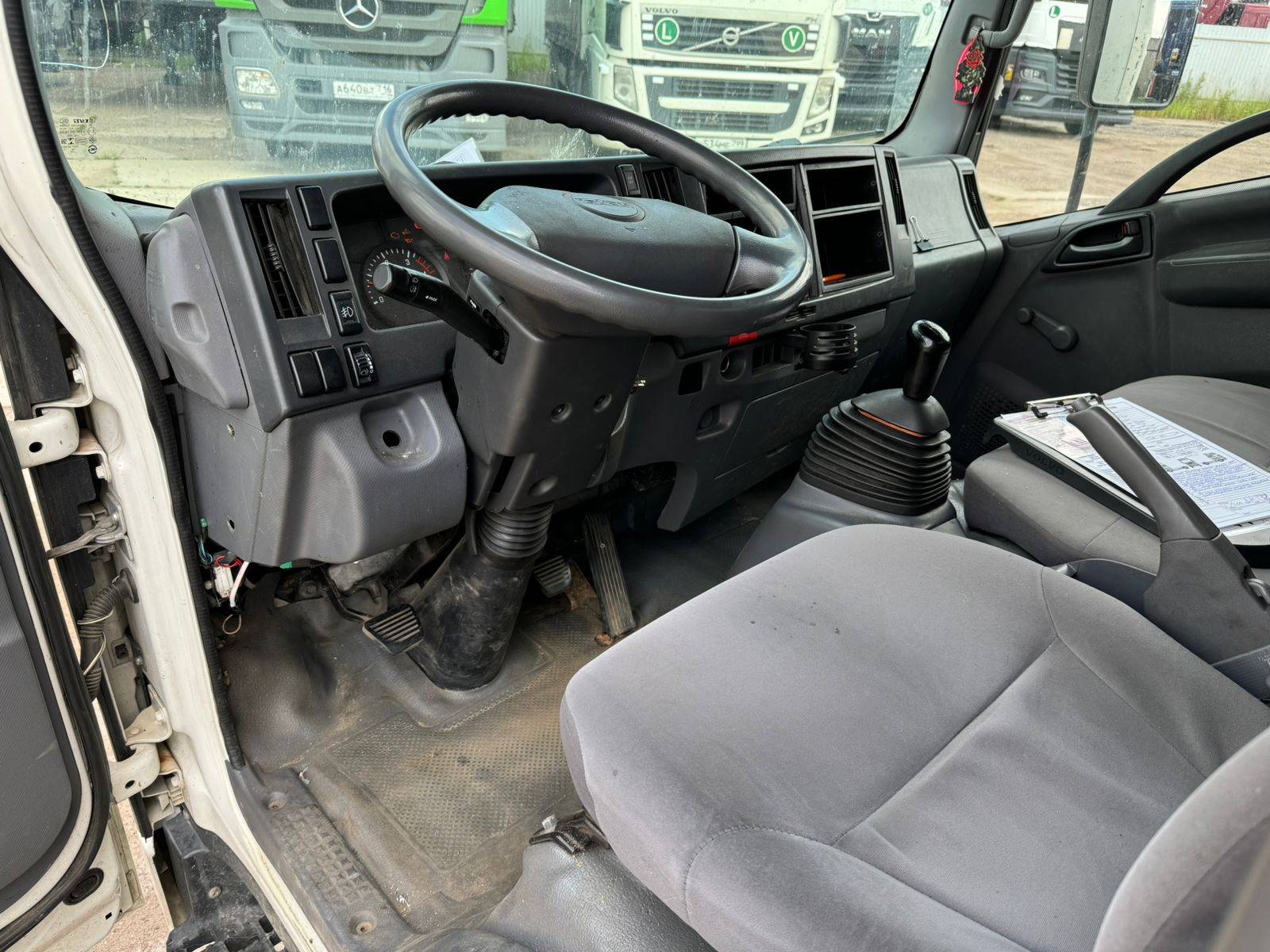 ISUZU ELF 4,5 Лот 000004353