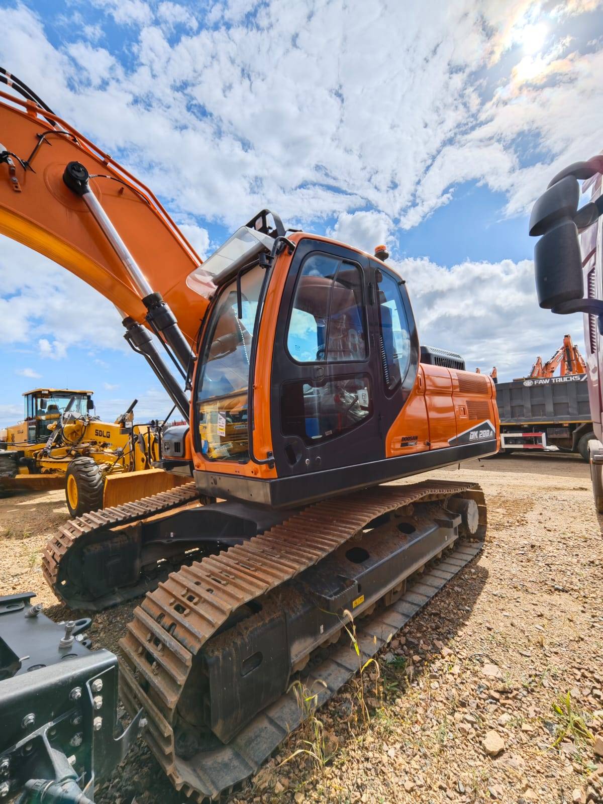 DOOSAN/DEVELON DX200A-7M Лот 000002917