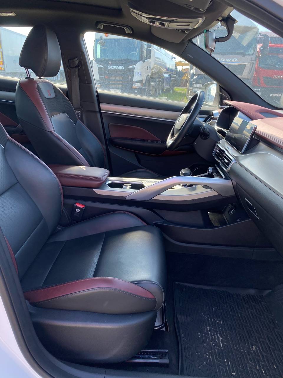 Geely Coolray Лот 000005465