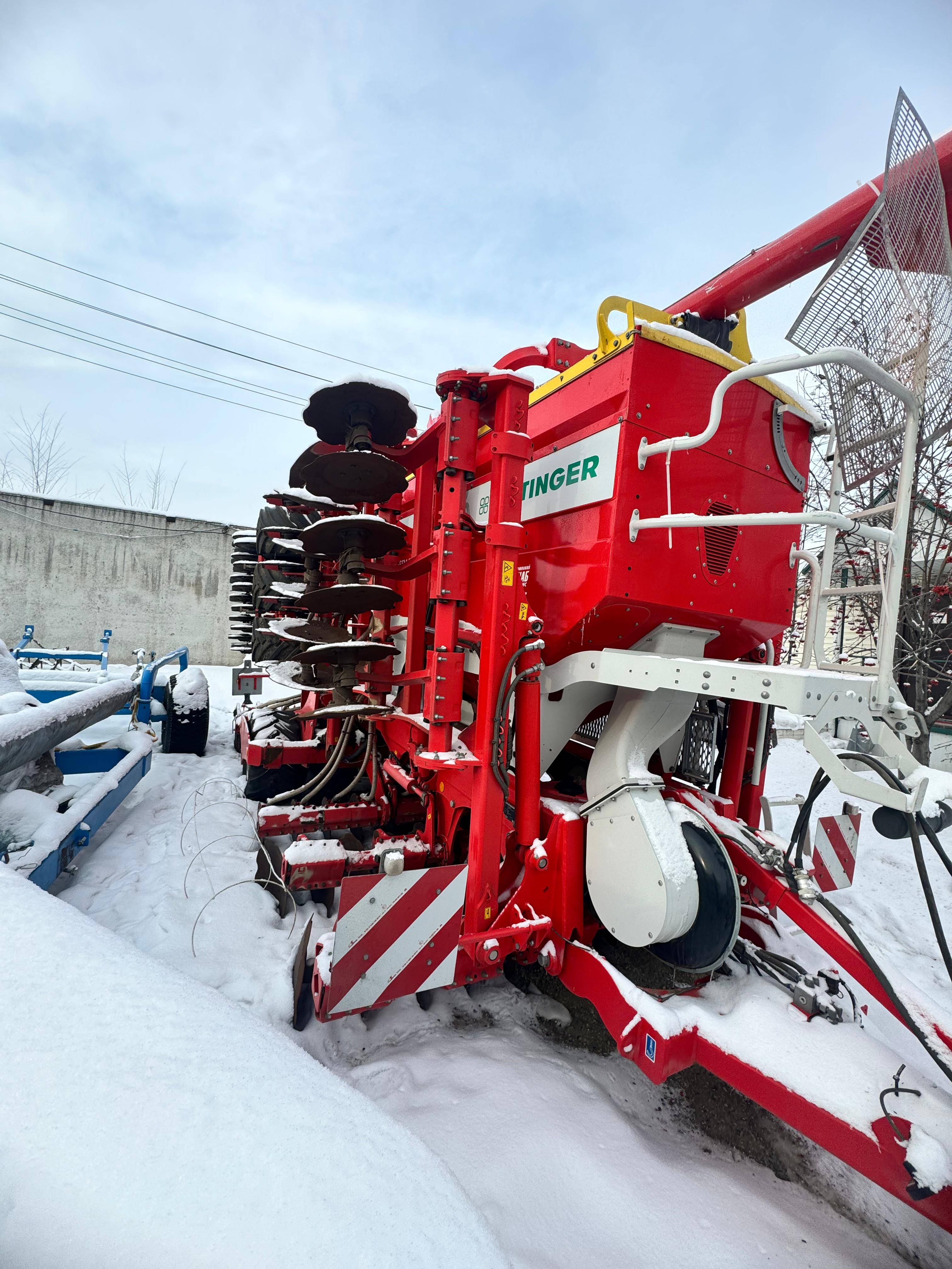 PÖTTINGER TERRASEM С6 FERTILIZER сеялка прицепная Лот 000005593