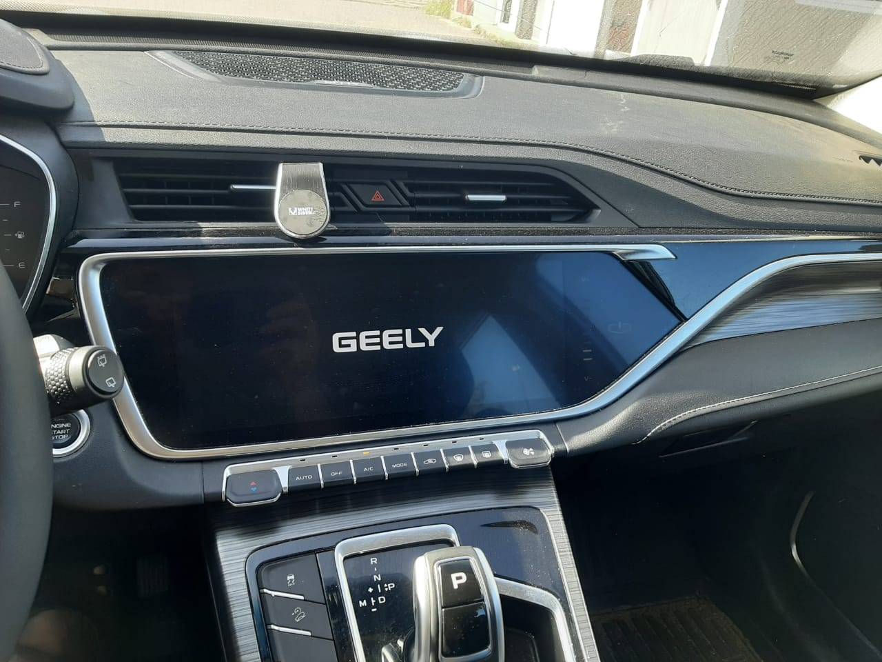 Geely Atlas Pro Лот 000003607