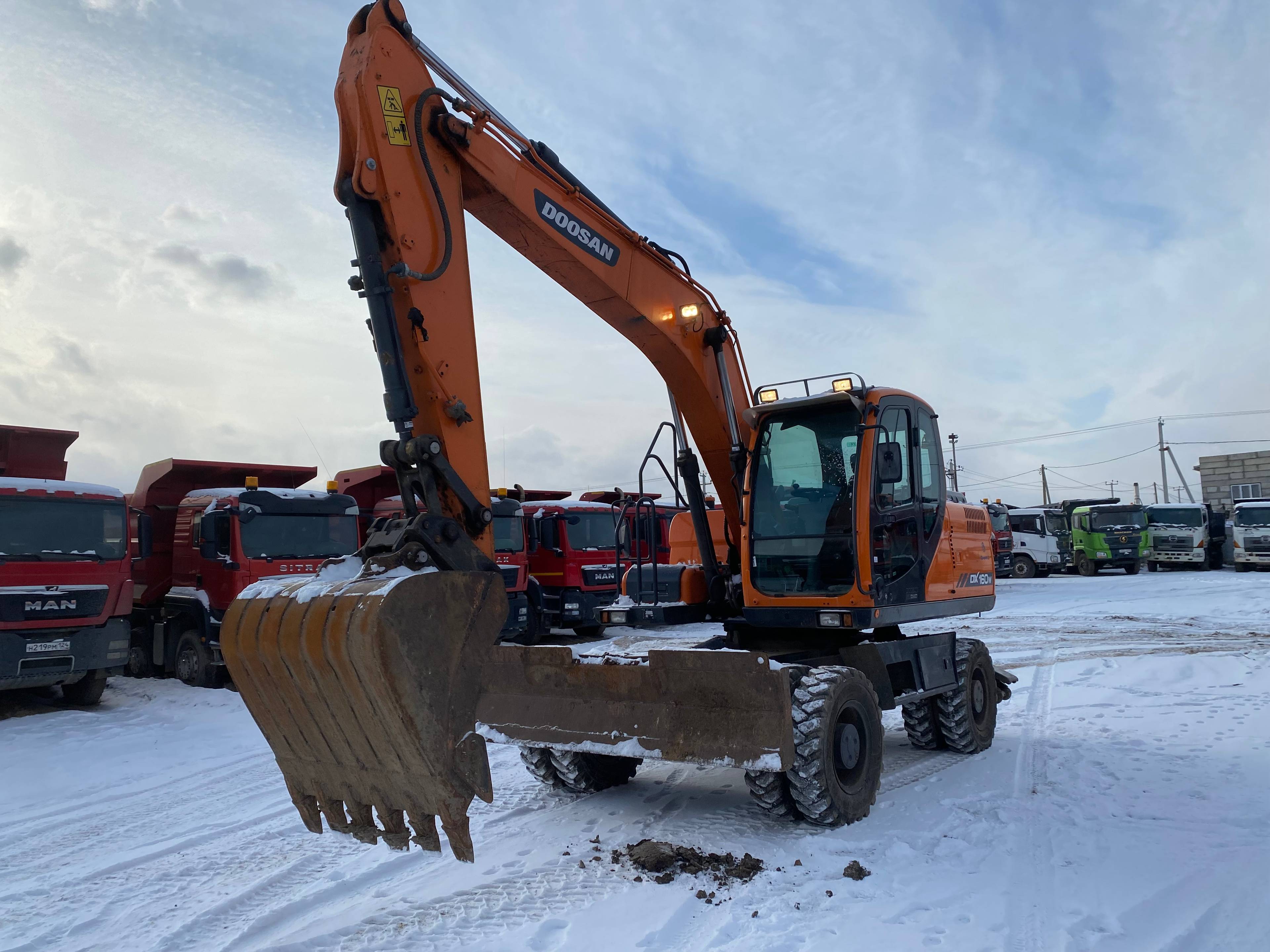 DOOSAN/DEVELON DX160W