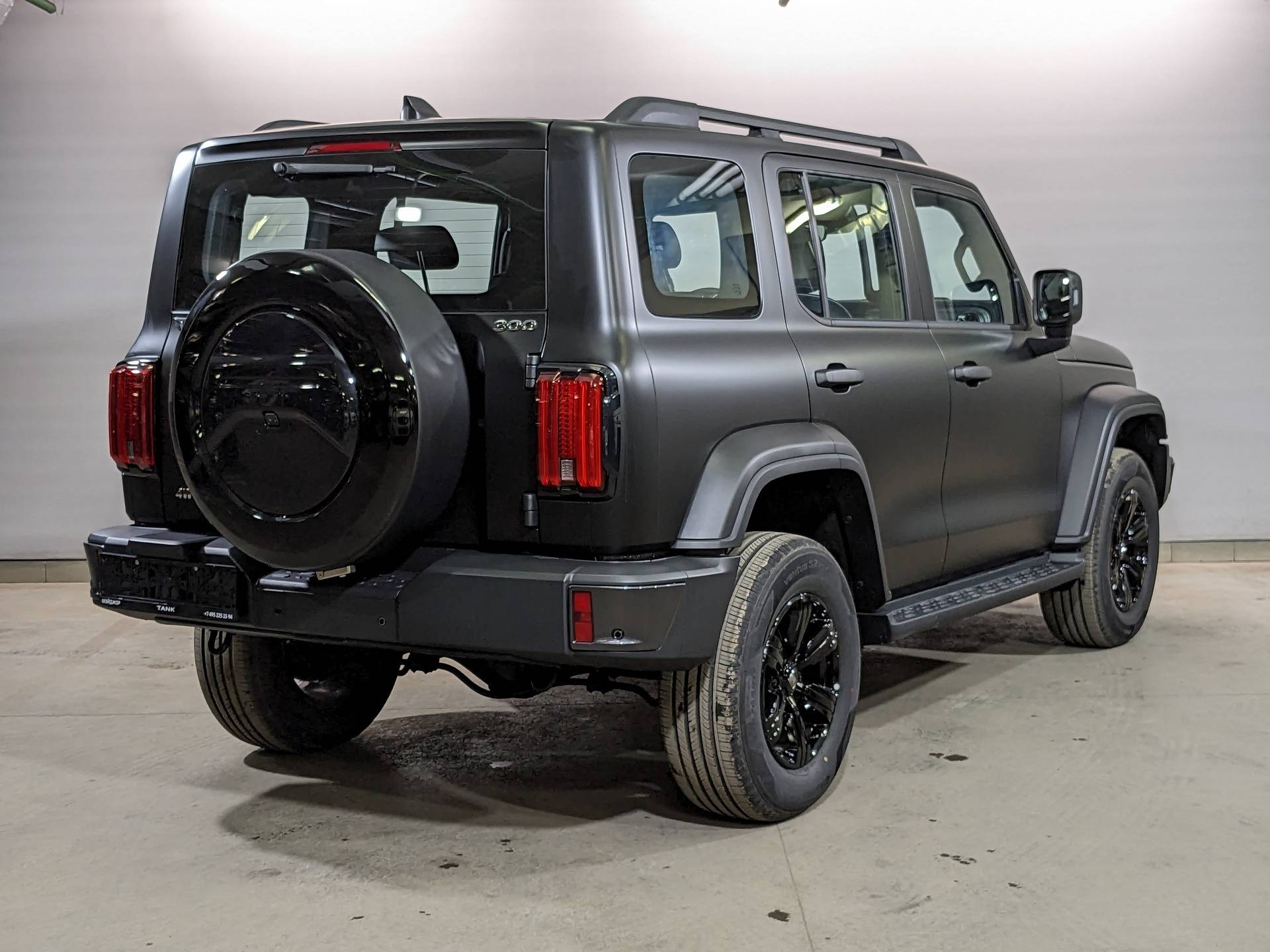 Tank 300 City Adventure 2.0 8AT 4WD