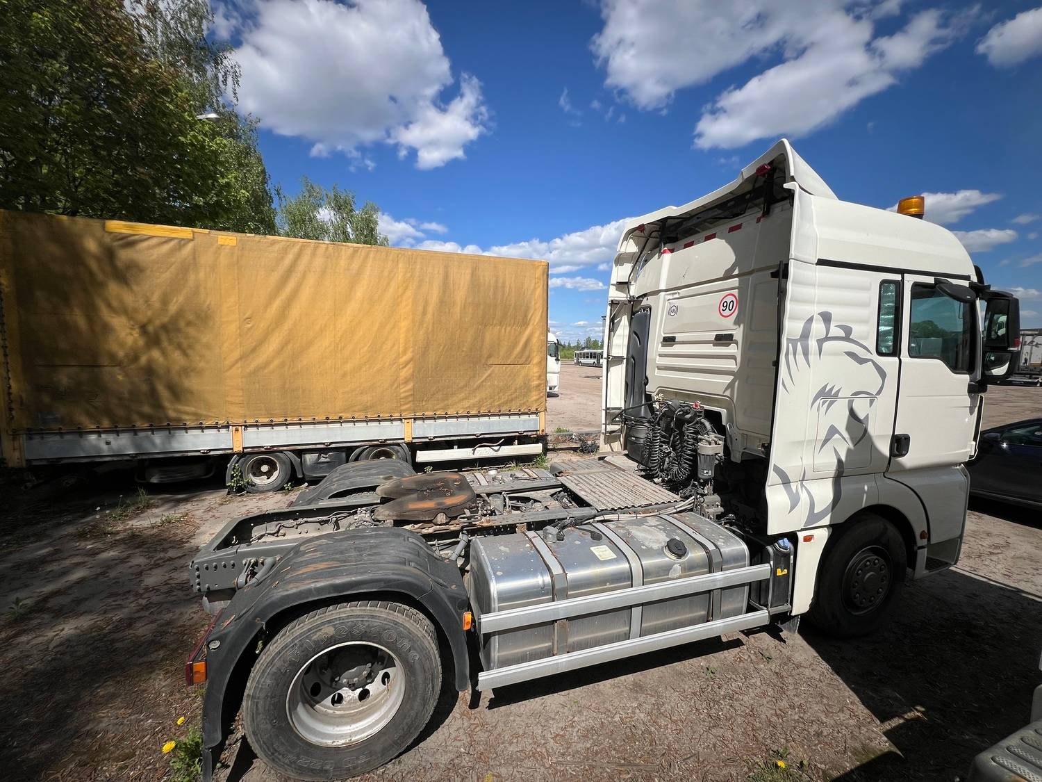 Sitrak ZZ4186V391HE Лот 000007420