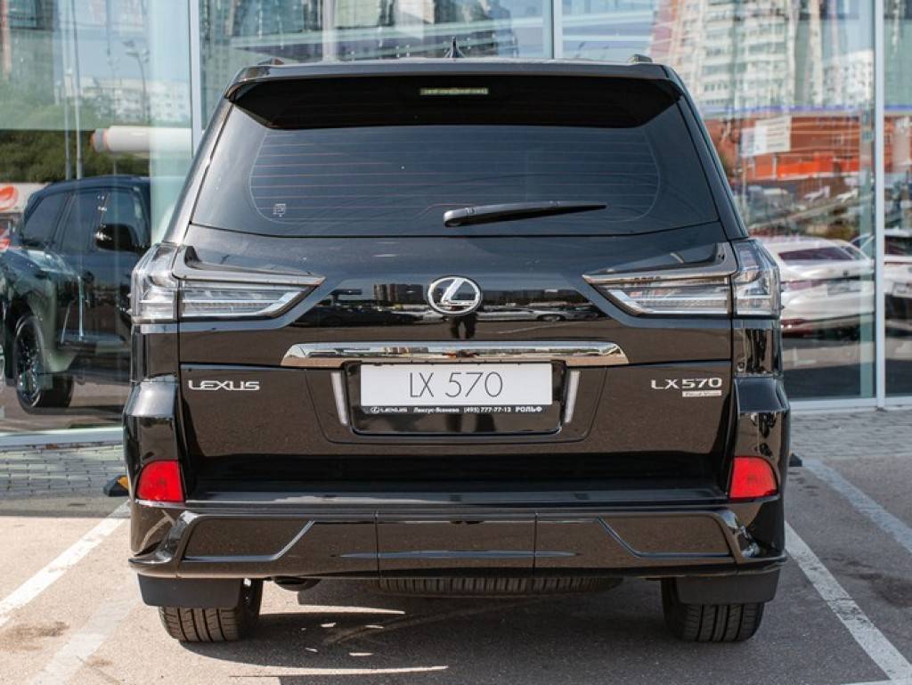 Lexus LX 600 VIP Black