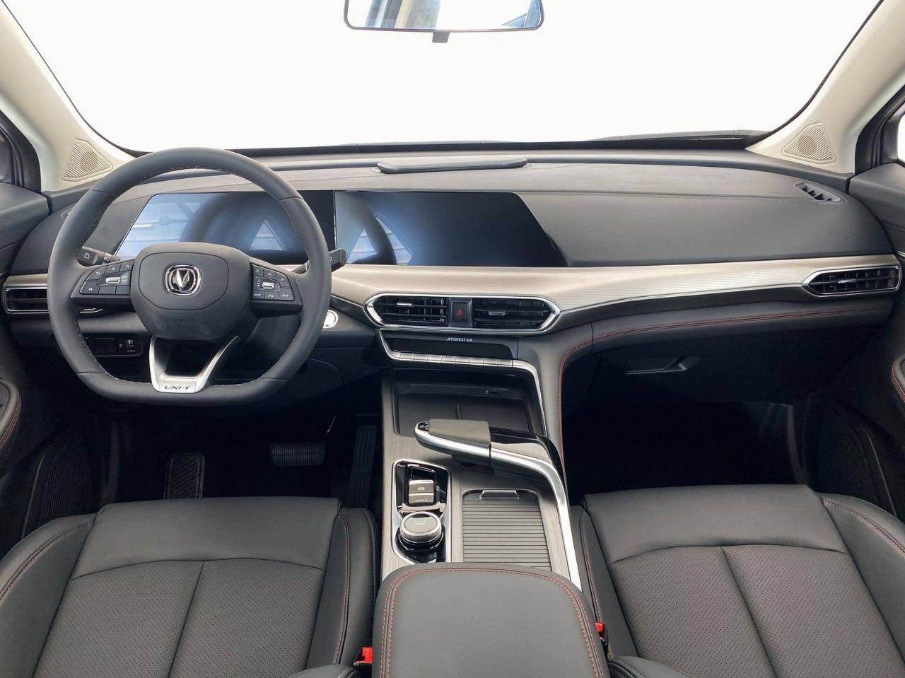 Changan Uni-T Luxe 1.5T DCT