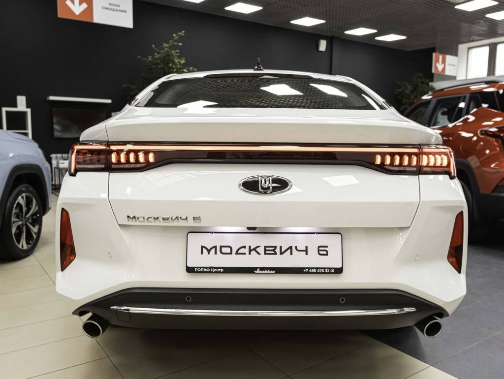 Москвич 6 Комфорт 1.5Т CVT