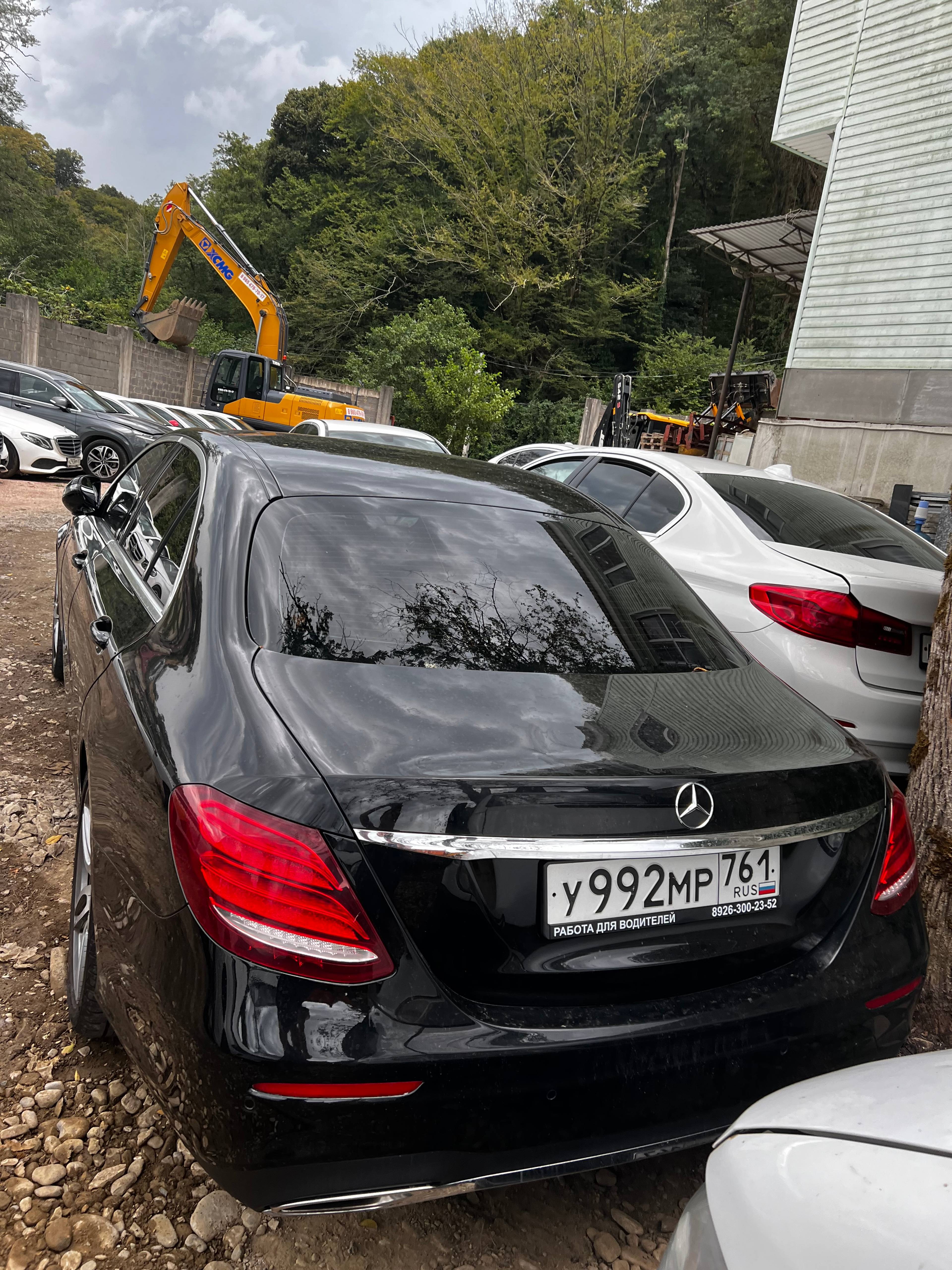 Mercedes-Benz E седан Лот 000005748