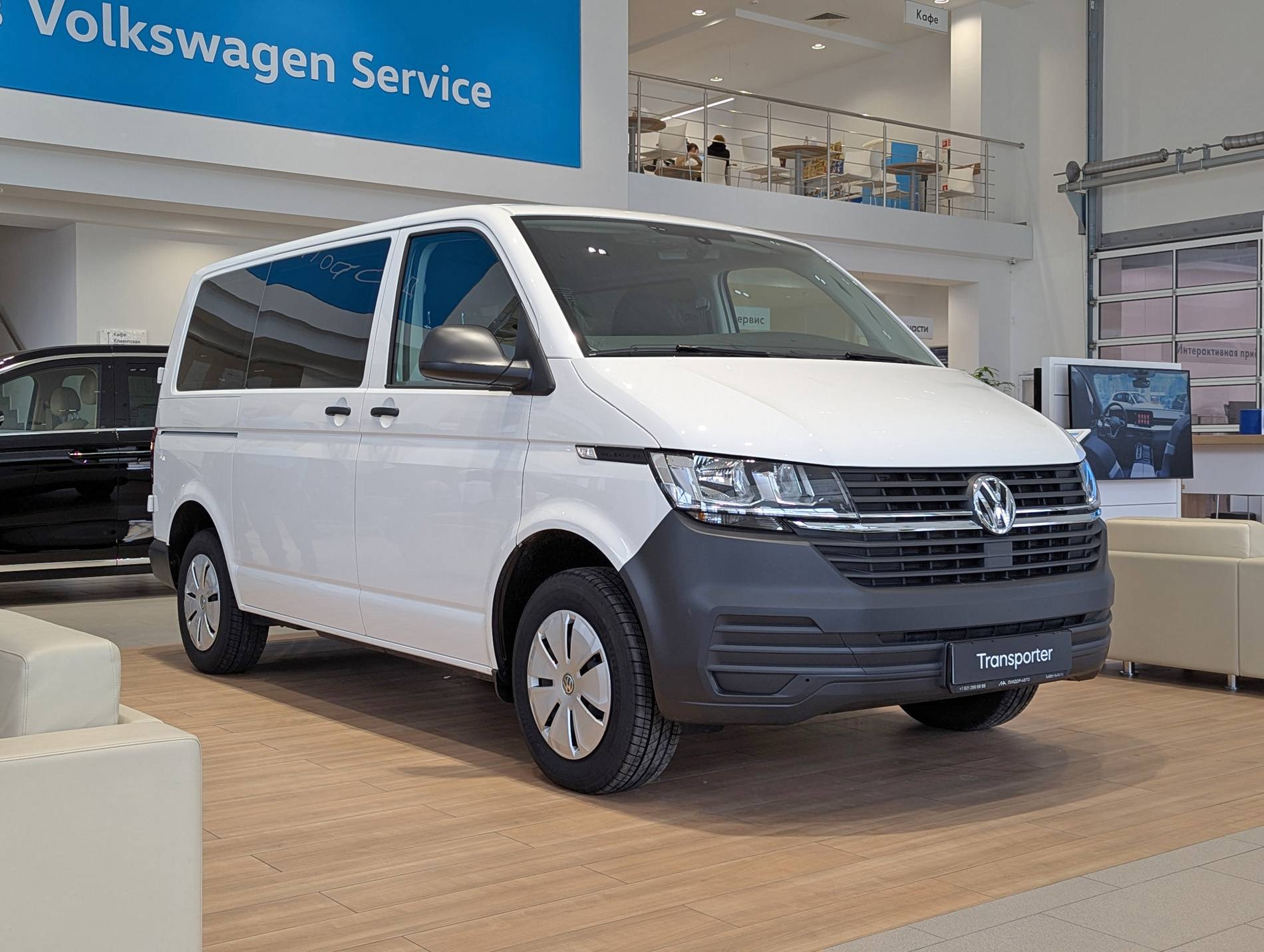 Volkswagen Transporter Kombi 2.0 TDI 150hp 6MT Короткая база