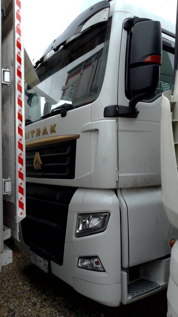 Sitrak ZZ4186V391HE