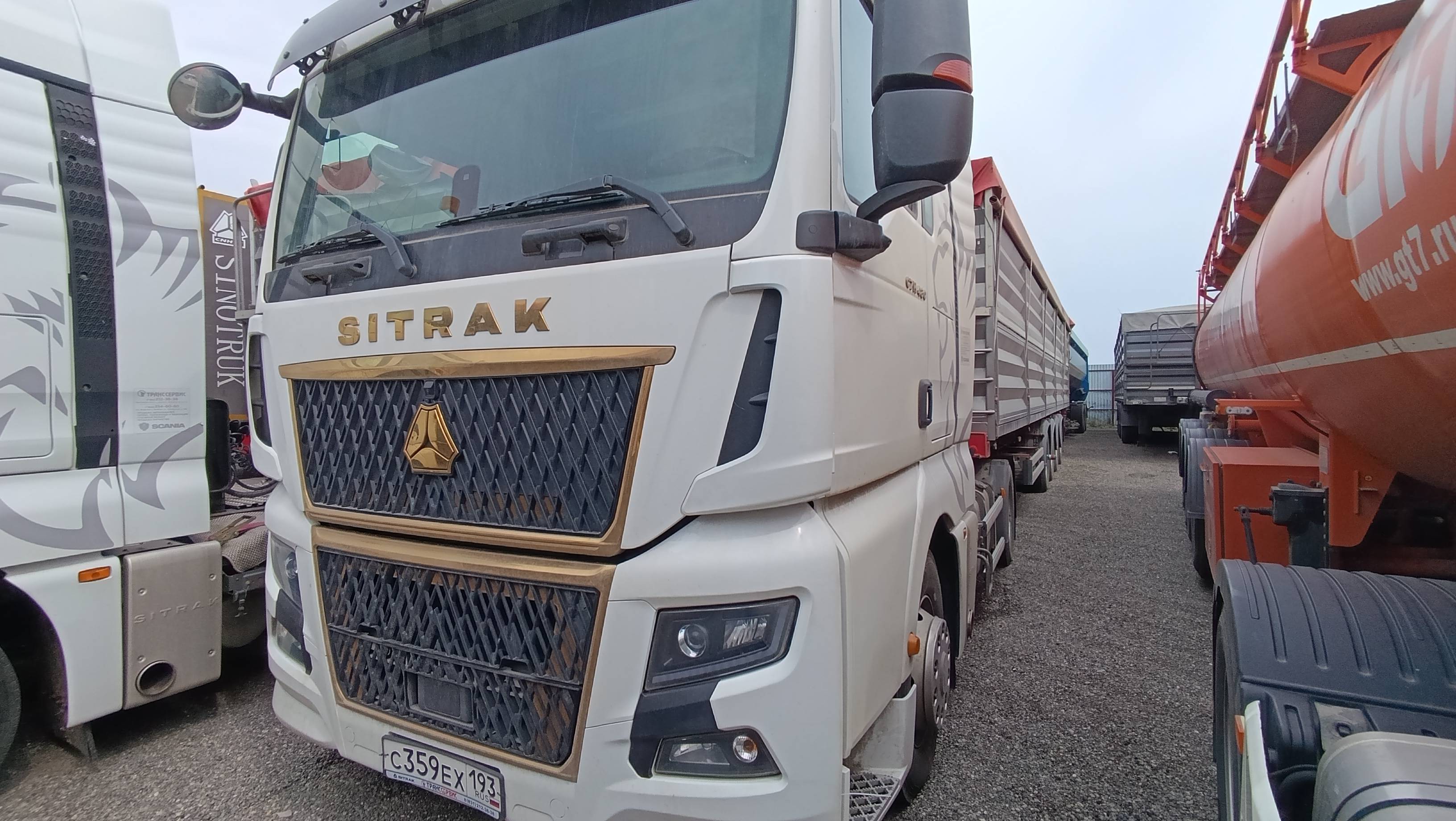 Sitrak C7H MAX 4x2 ZZ4186V361HE