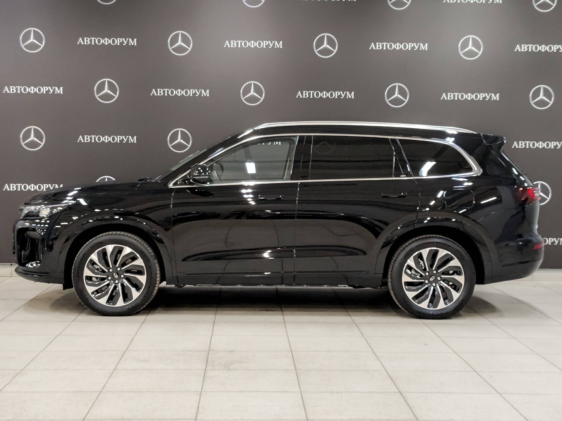 AITO M7 Luxury 4WD 6seats