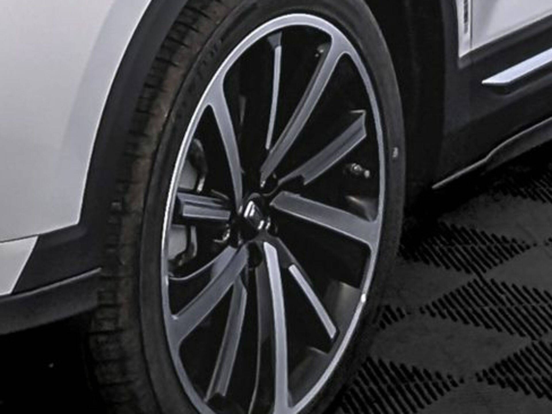 FAW Bestune T77 Prestige DCT Plus