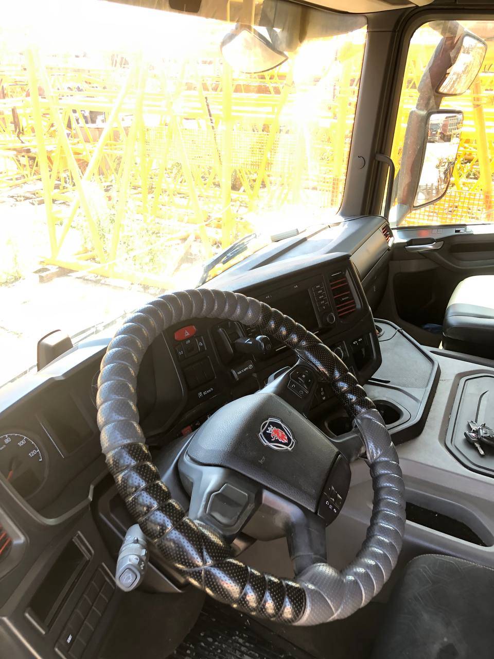 SCANIA P 440 B8x4HZ (СP17) Лот 000000473