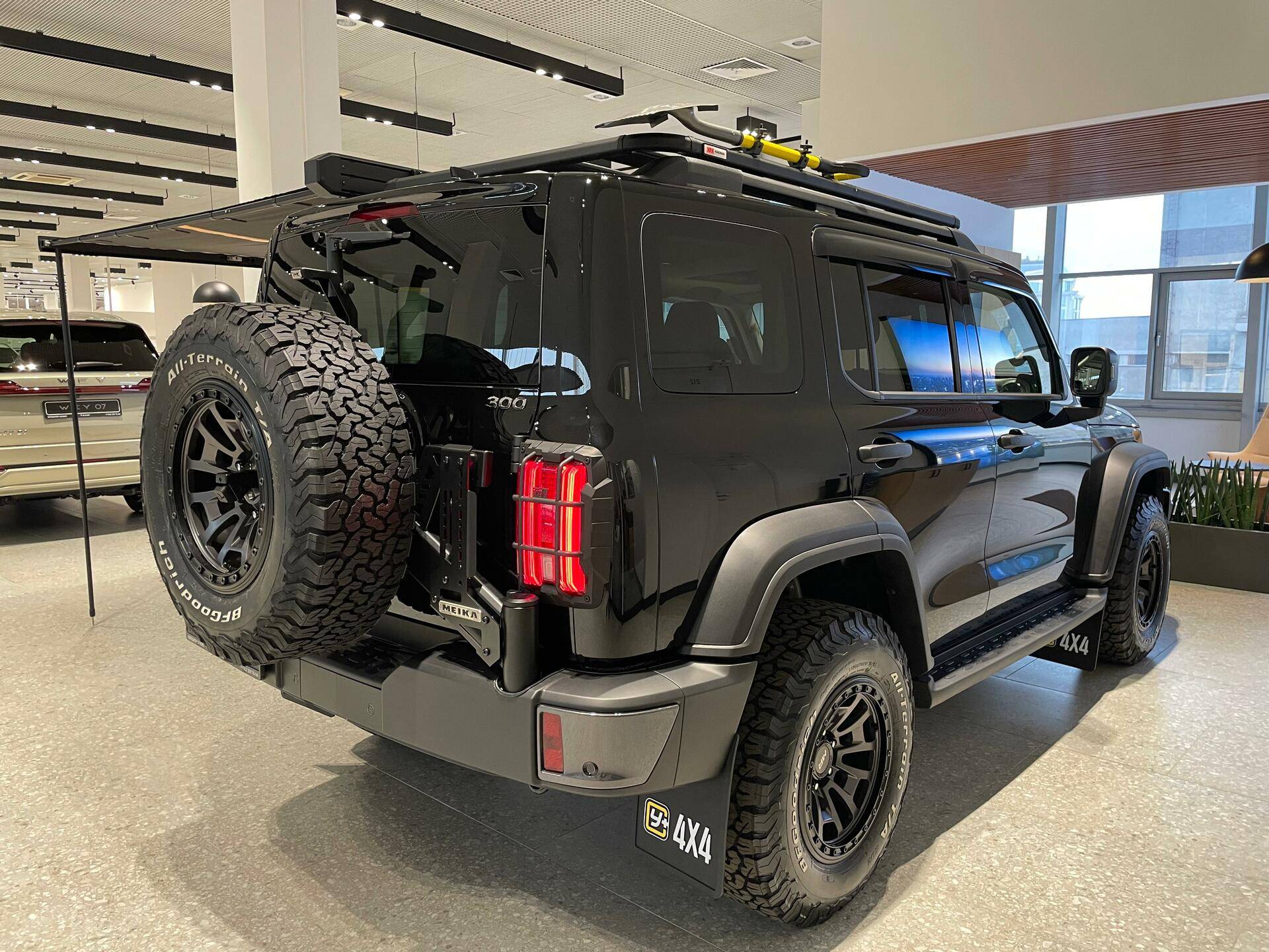 Tank 300 City Premium 2.0 8AT 4WD