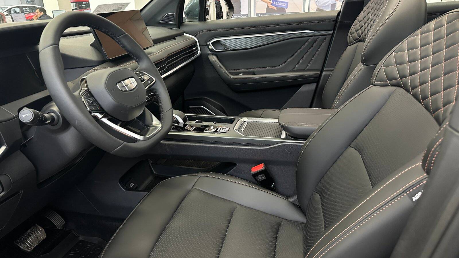 Geely Okavango Flagship 2.0T 7DCT 2WD