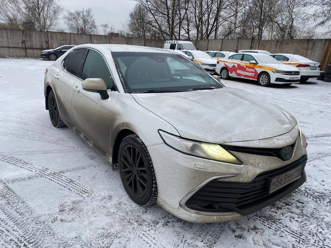 Toyota Camry Лот 000006864