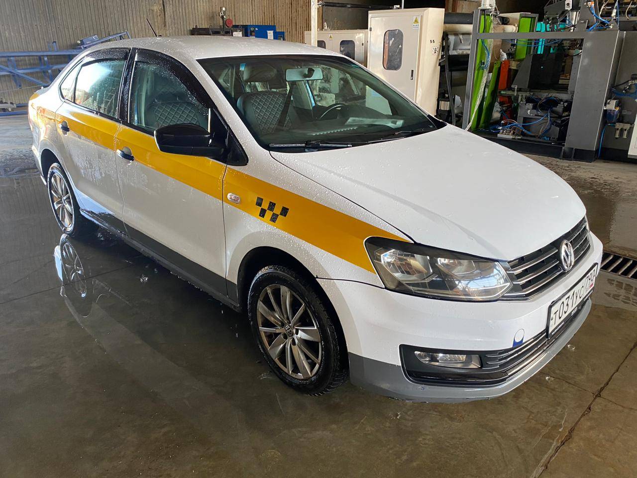 Volkswagen Polo Лот 000003121