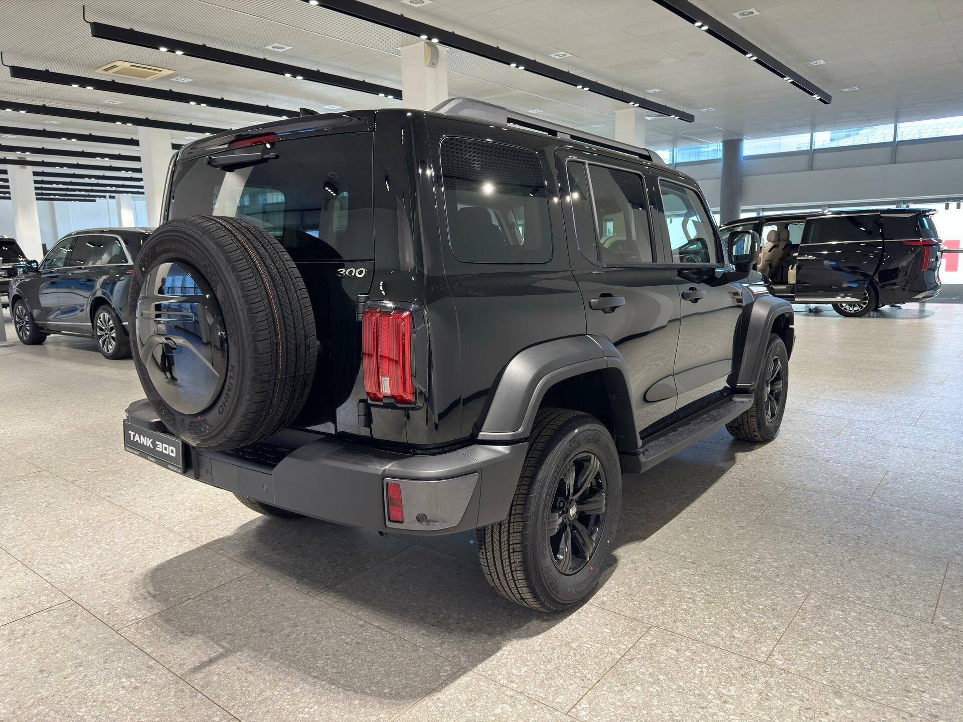 Tank 300 Premium 2.0 8AT 4WD