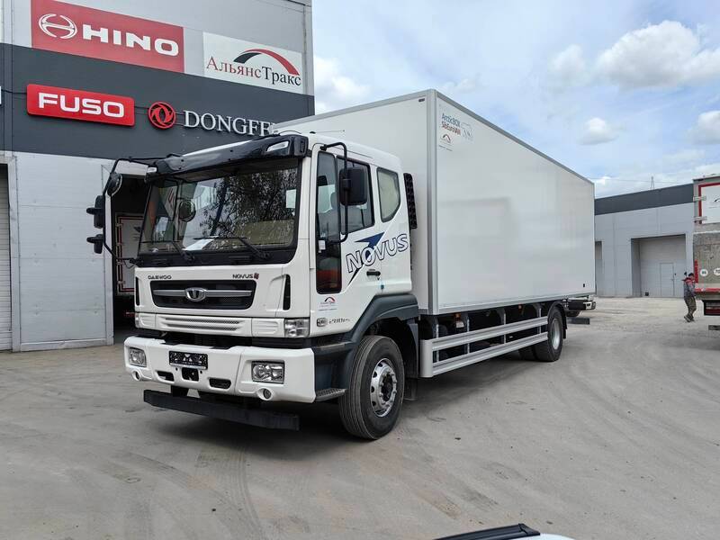 Daewoo NOVUS 4x2