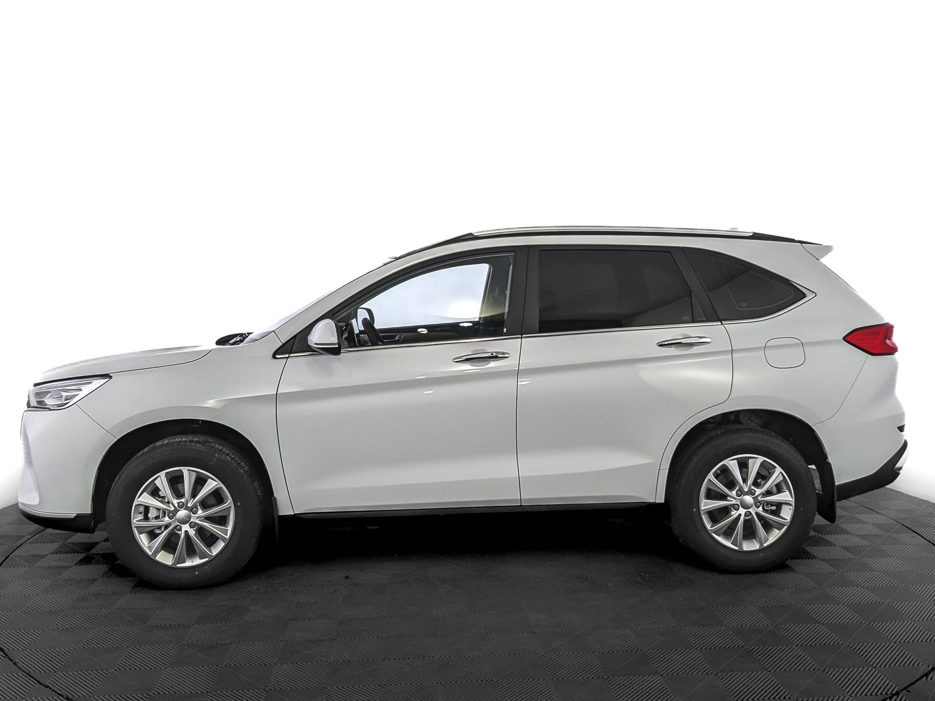 Haval M6 Family FWD AMT 143