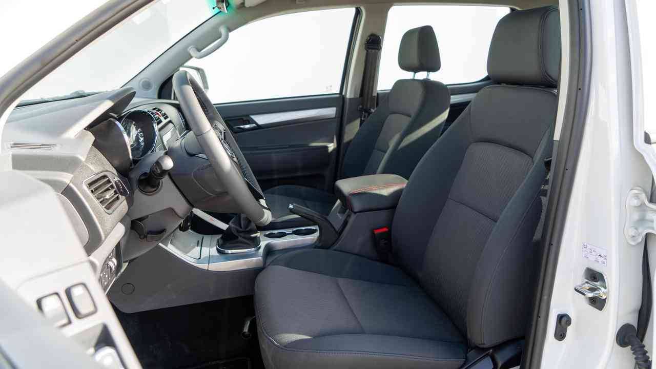 Sollers ST6 Comfort 2.0d MT 4WD