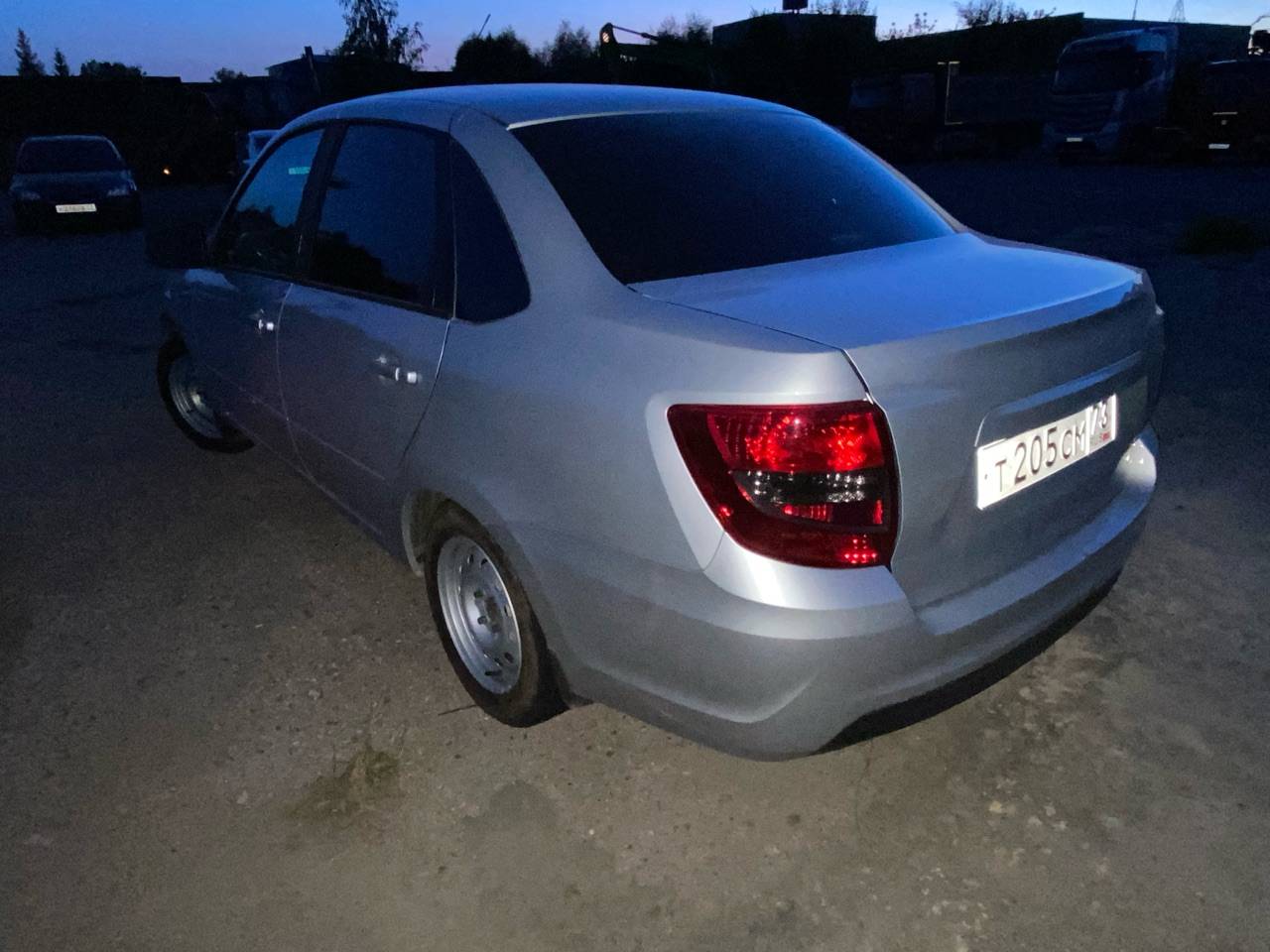 Lada Granta седан Лот 000004008