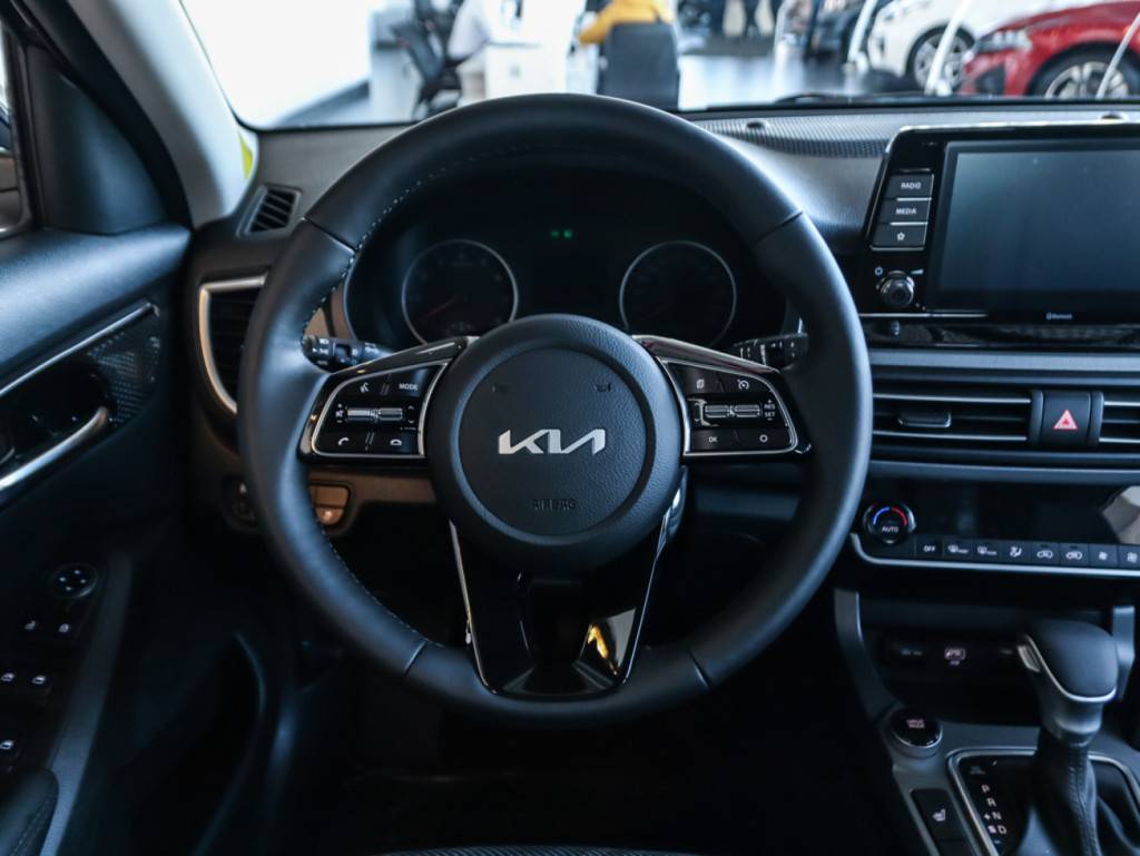 KIA Seltos Luxe 2.0 CVT