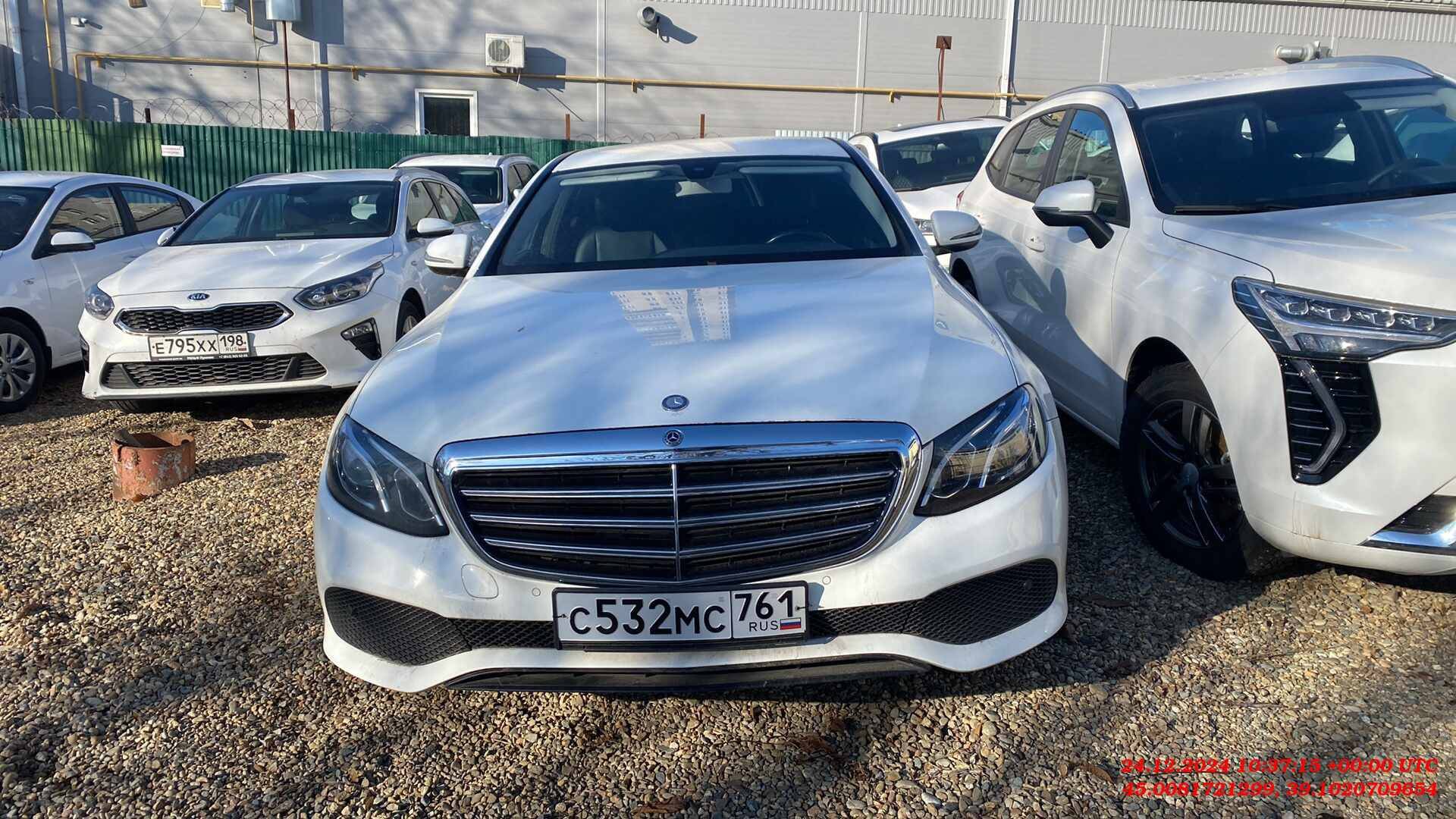 Mercedes-Benz E седан Лот 000006214