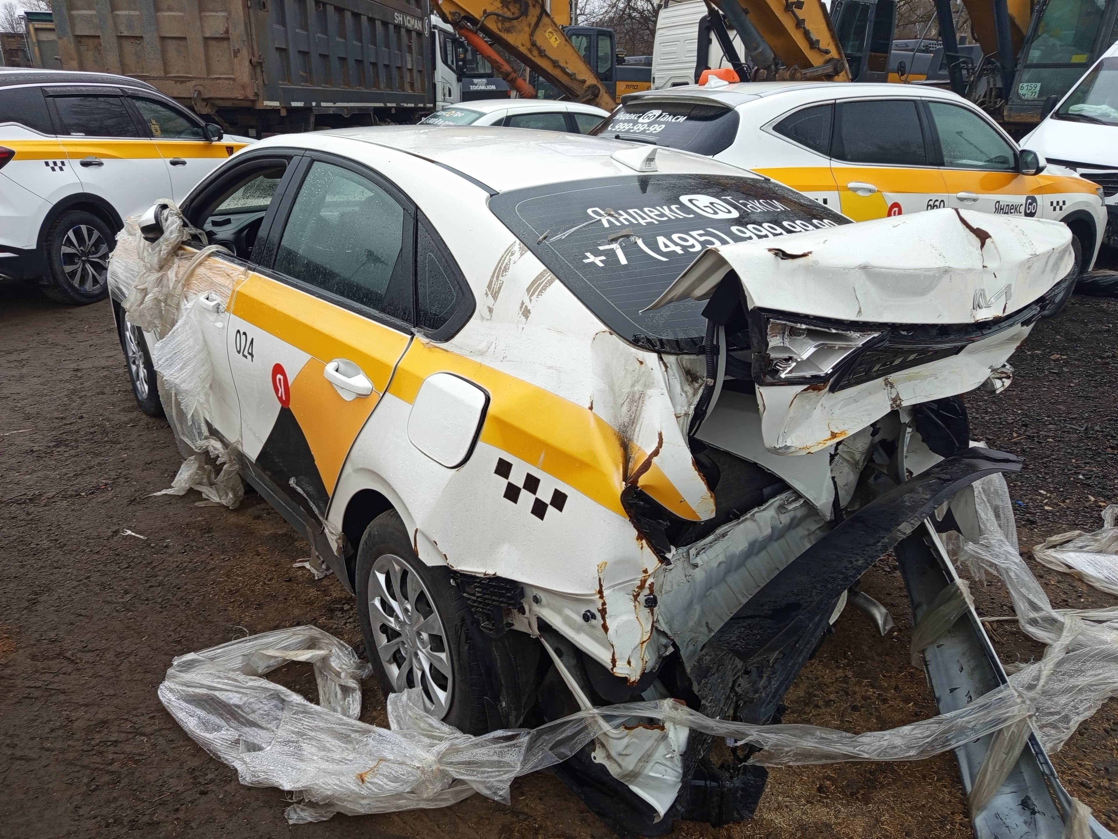 KIA Cerato Лот 000008483