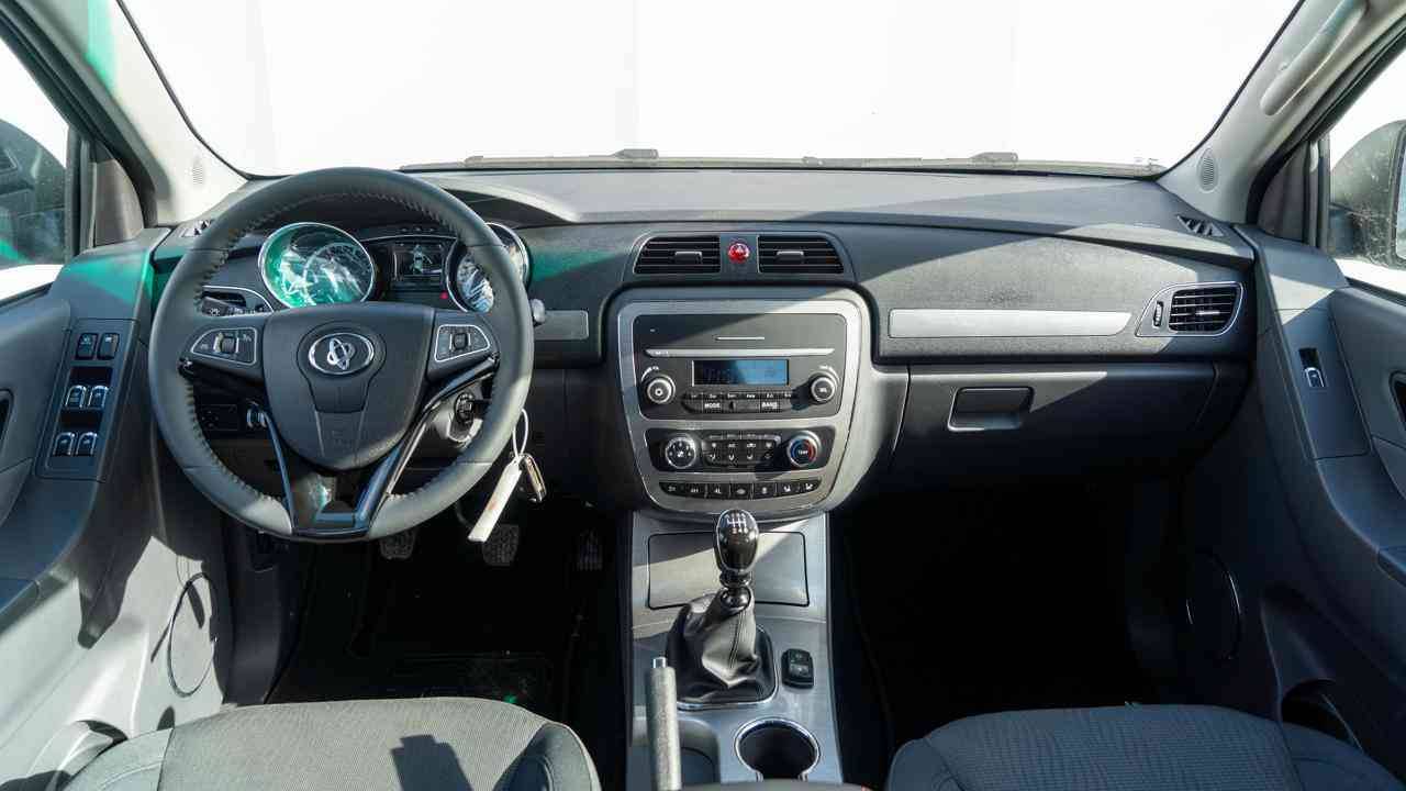 Sollers ST6 Comfort 2.0d MT 4WD