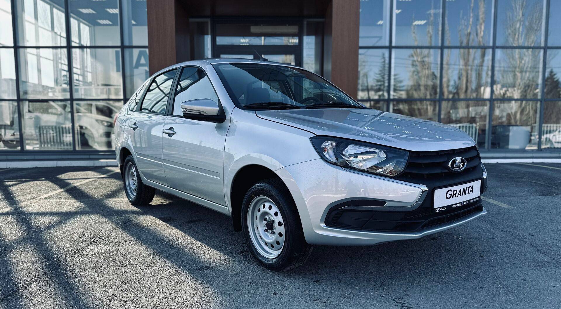 Lada Granta седан Comfort 24 1.6 106hp 5MT